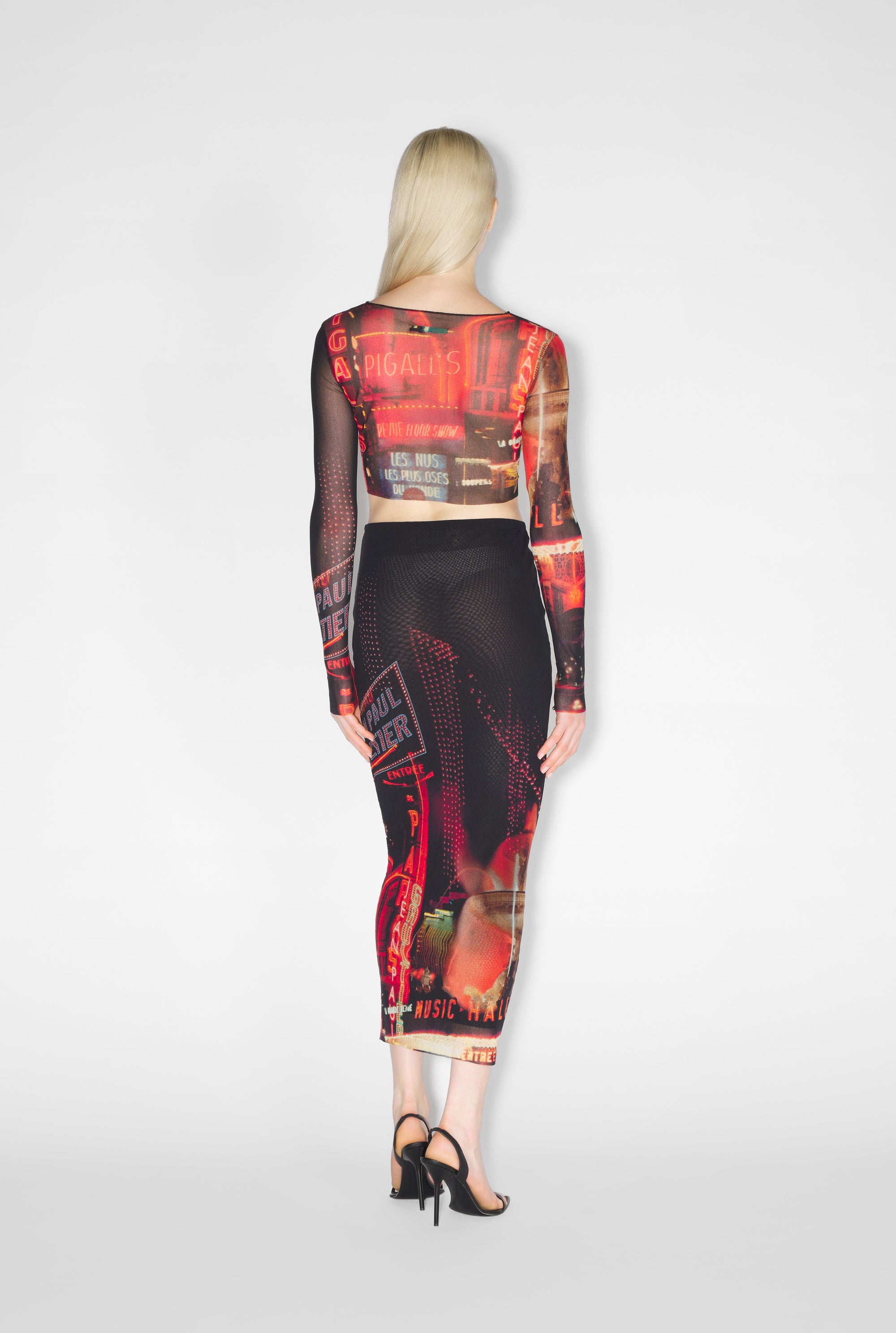 Top court imprimé en tulle - Black & Red & Orange