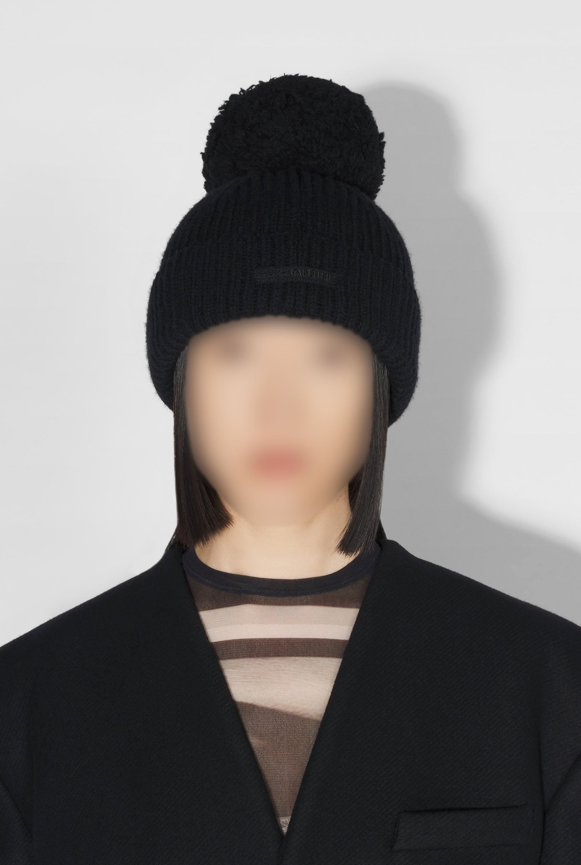 Bonnet à pompon en laine - Black