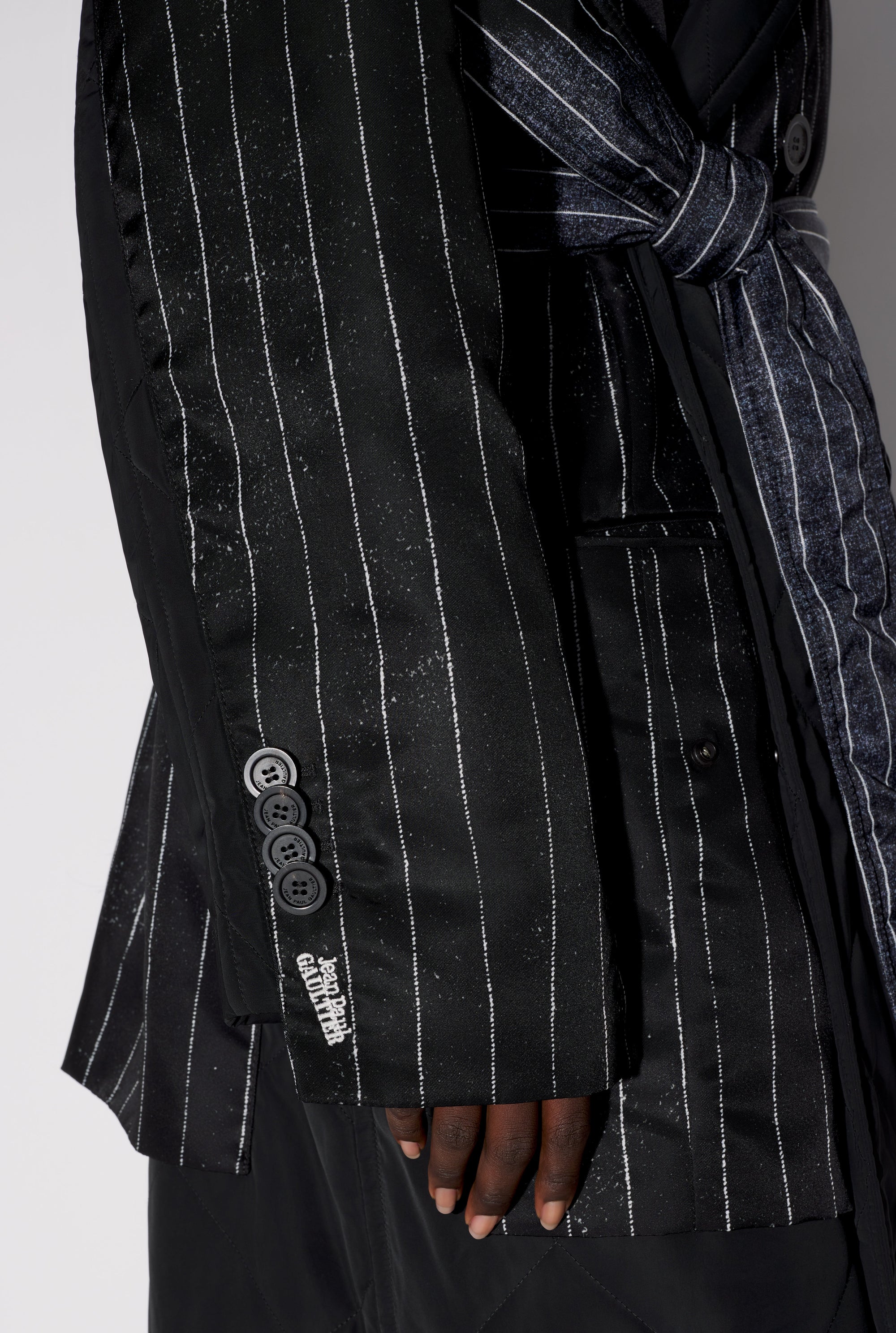 Manteau long matelassé et imprimé - Black & Black