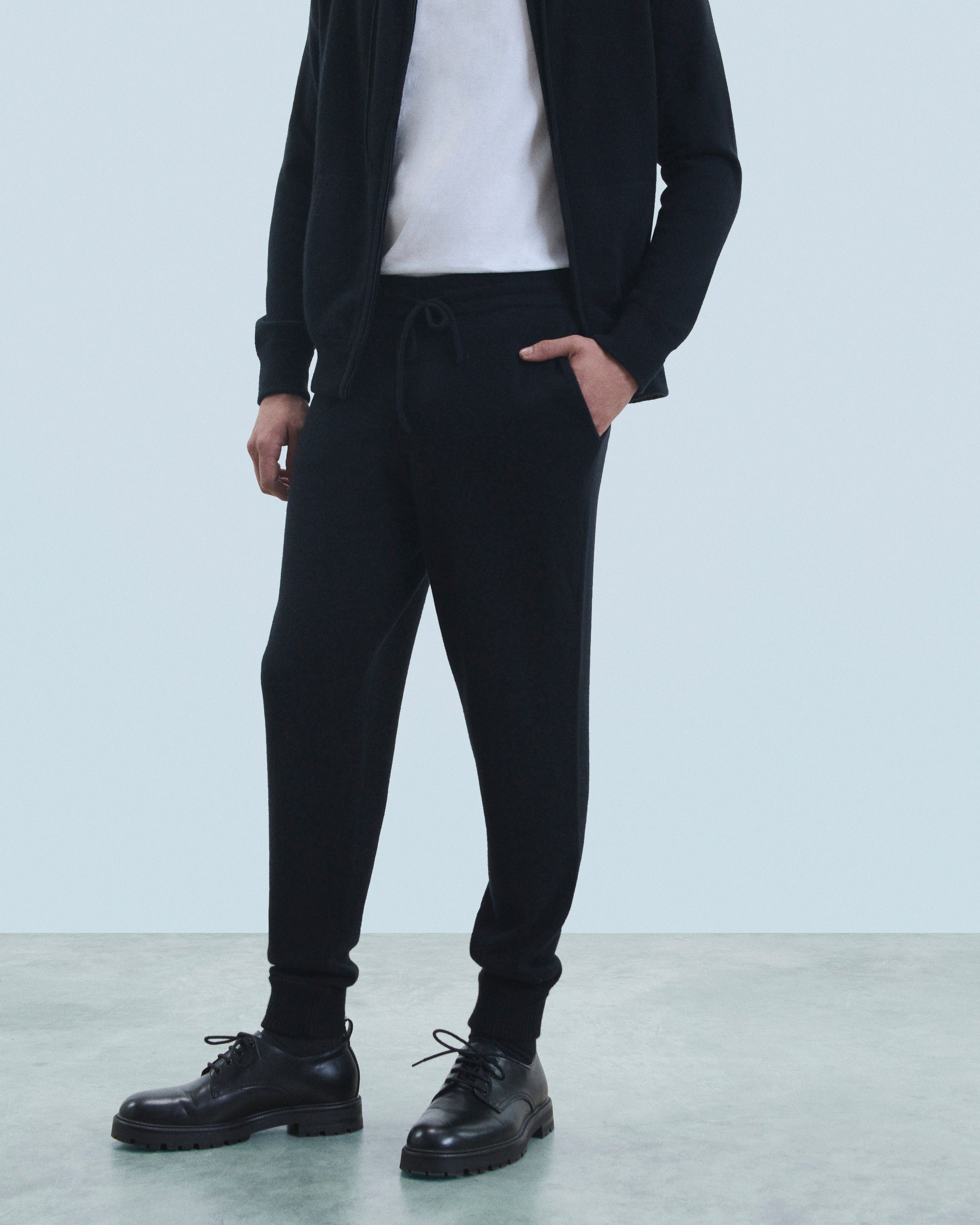NOIR / NEW / QTY : 12 / Jogging Droit Basique - Noir