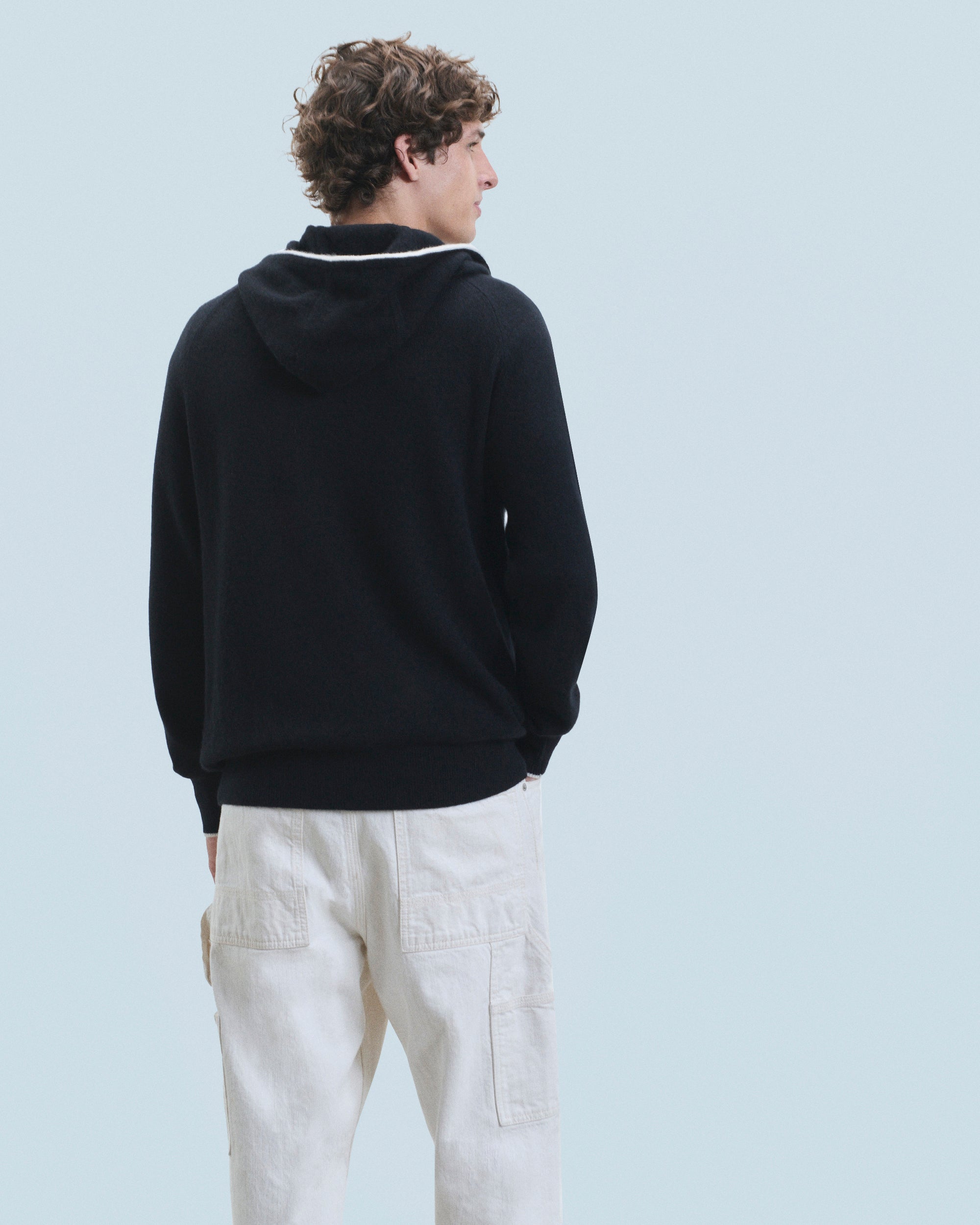 NOIR / NEW / QTY : 1 / Pull Hoodie Liserets Contrastes Léger - Noir
