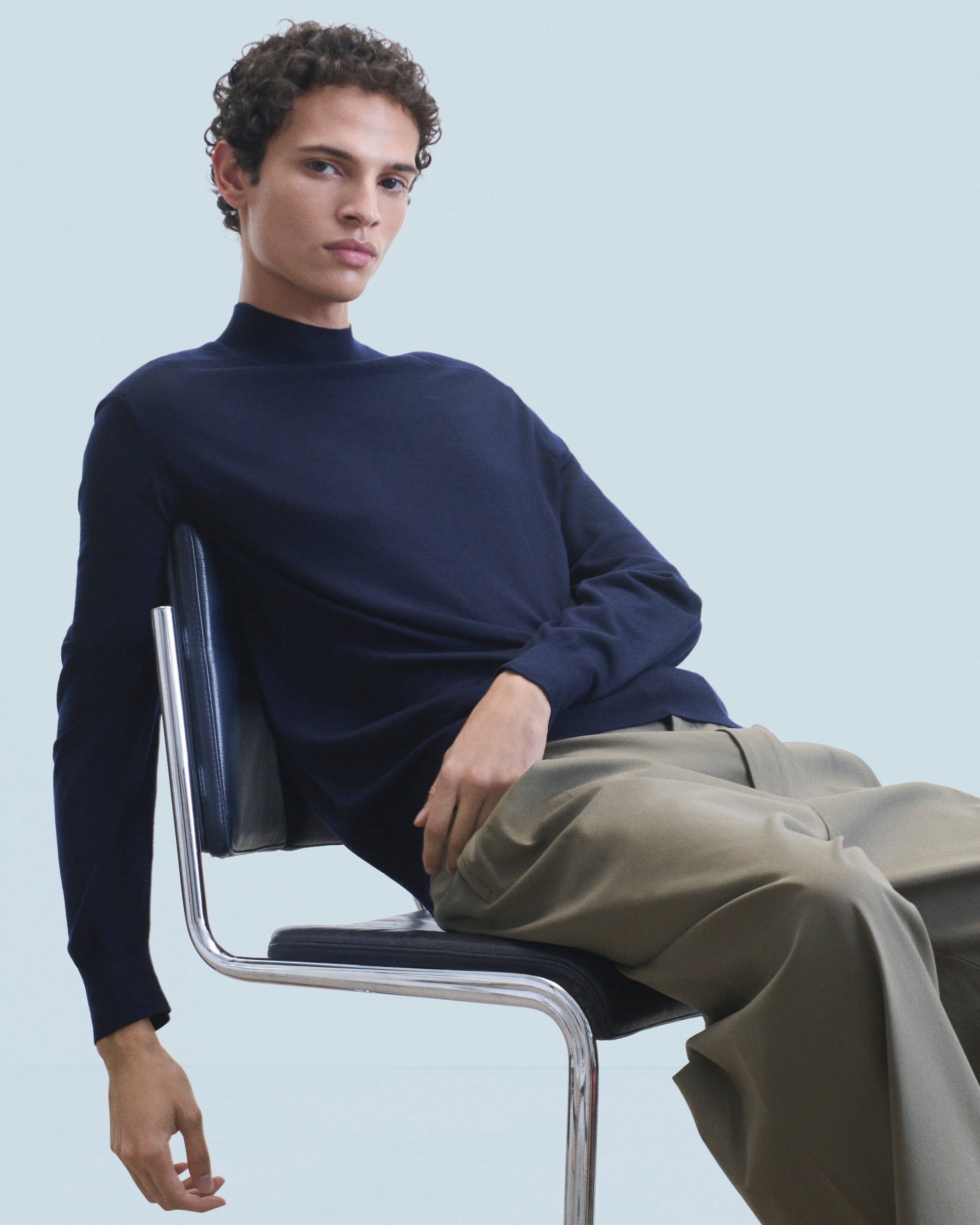 NAVY / DJV / QTY : 1 / Pull Col Montant - Navy