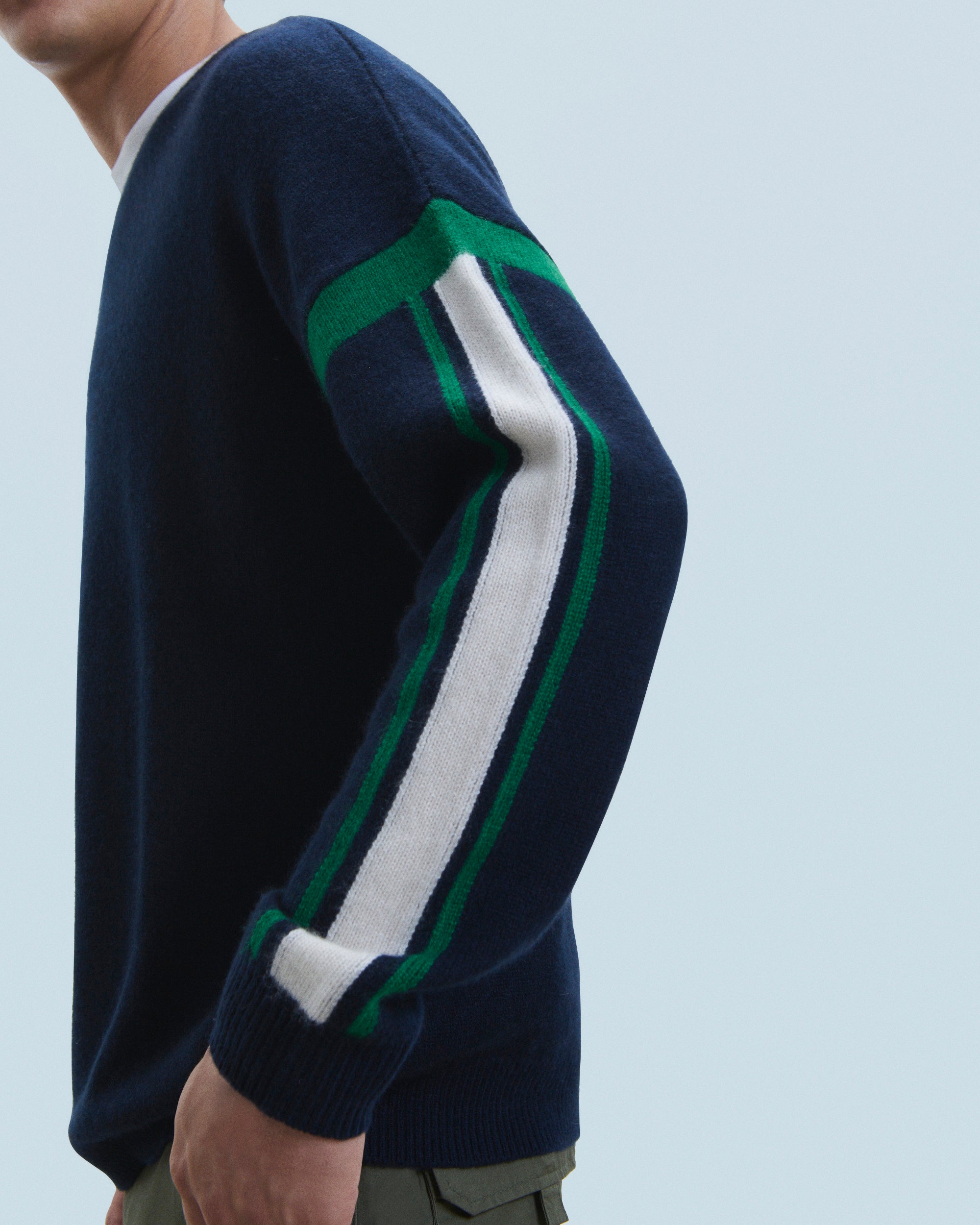 NAVY / NEW / QTY : 1 / Pull Col Rond - Navy