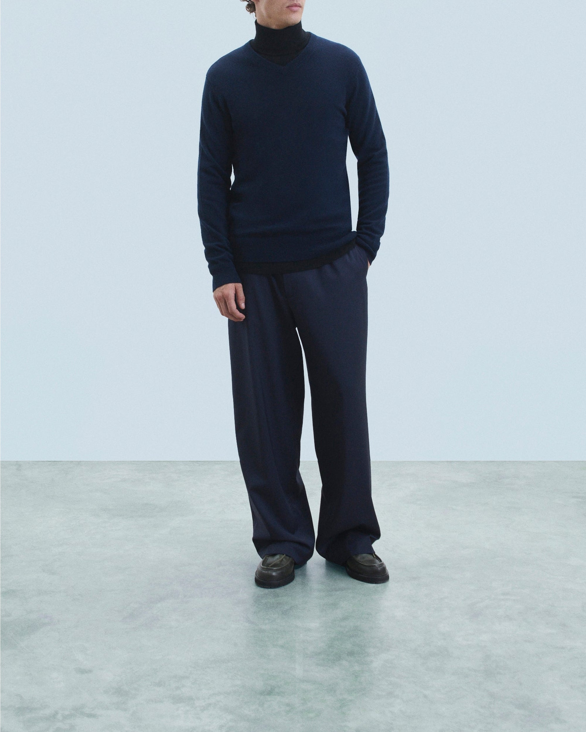 Pull à col V en cachemire - Navy