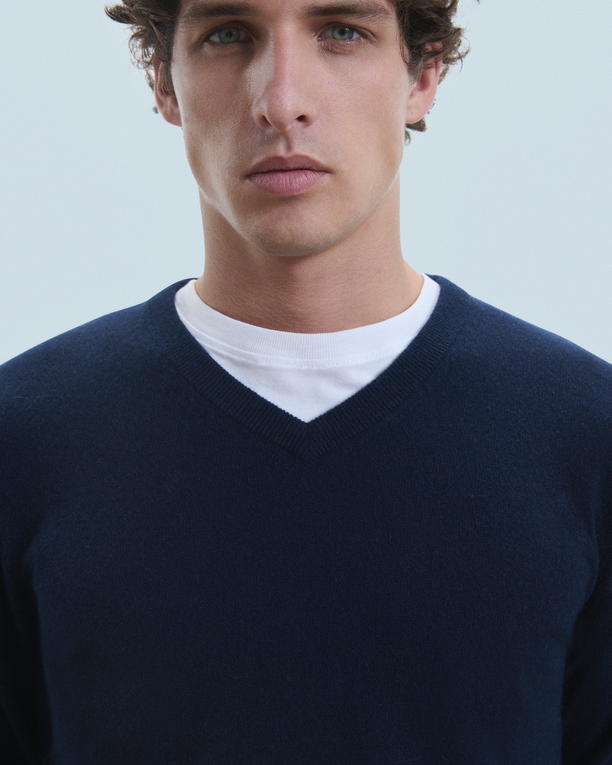 NAVY / NEW / QTY : 4 / Pull Col V Basique - Navy