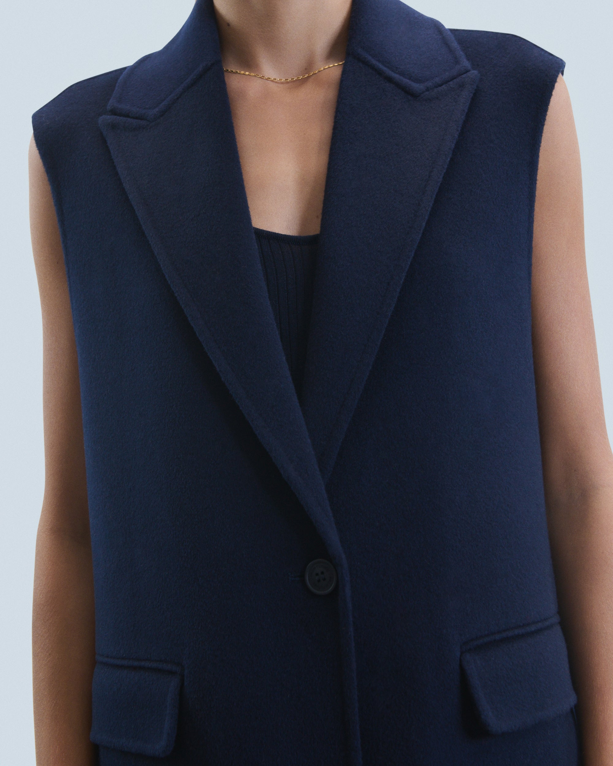 NAVY / NEW / QTY : 11 / Outerwear Manteau Sans Manches - Navy