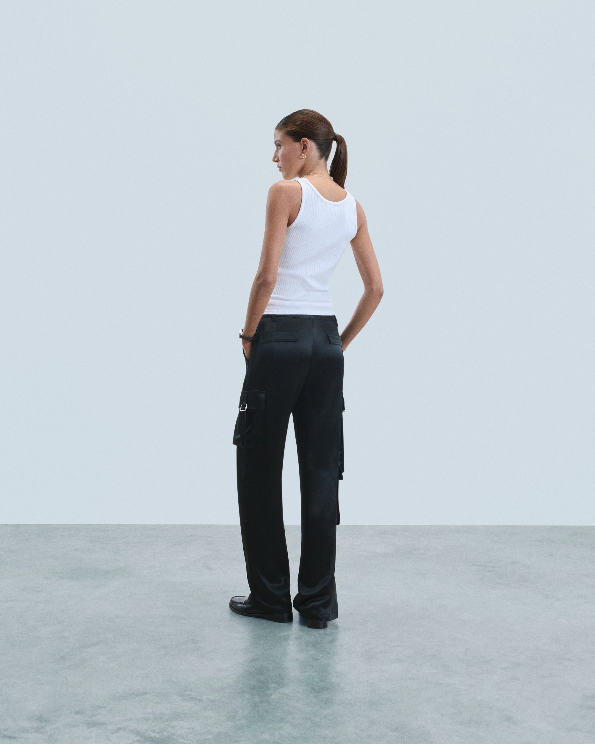 NOIR / NEW / QTY : 17 / Pantalon Cargo - Noir