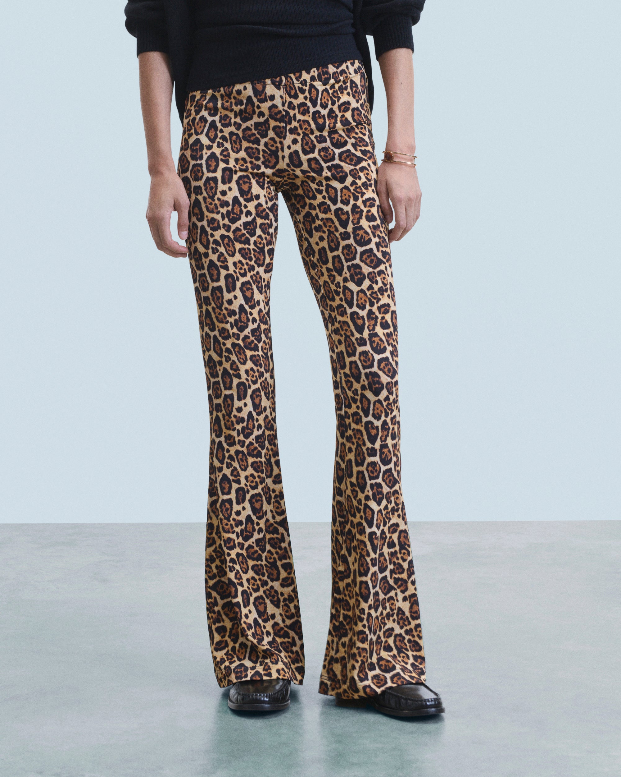 HOT LEOPARD / NEW / QTY : 27 / Pantalon Flare Jersey - Hot Leopard