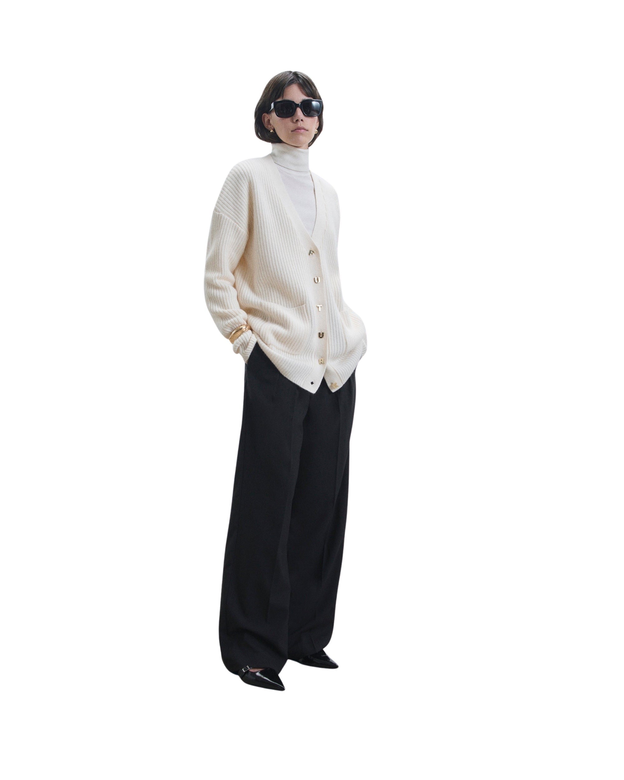 ECRU / DJV / QTY : 10 / Pull Cardigan - Ecru