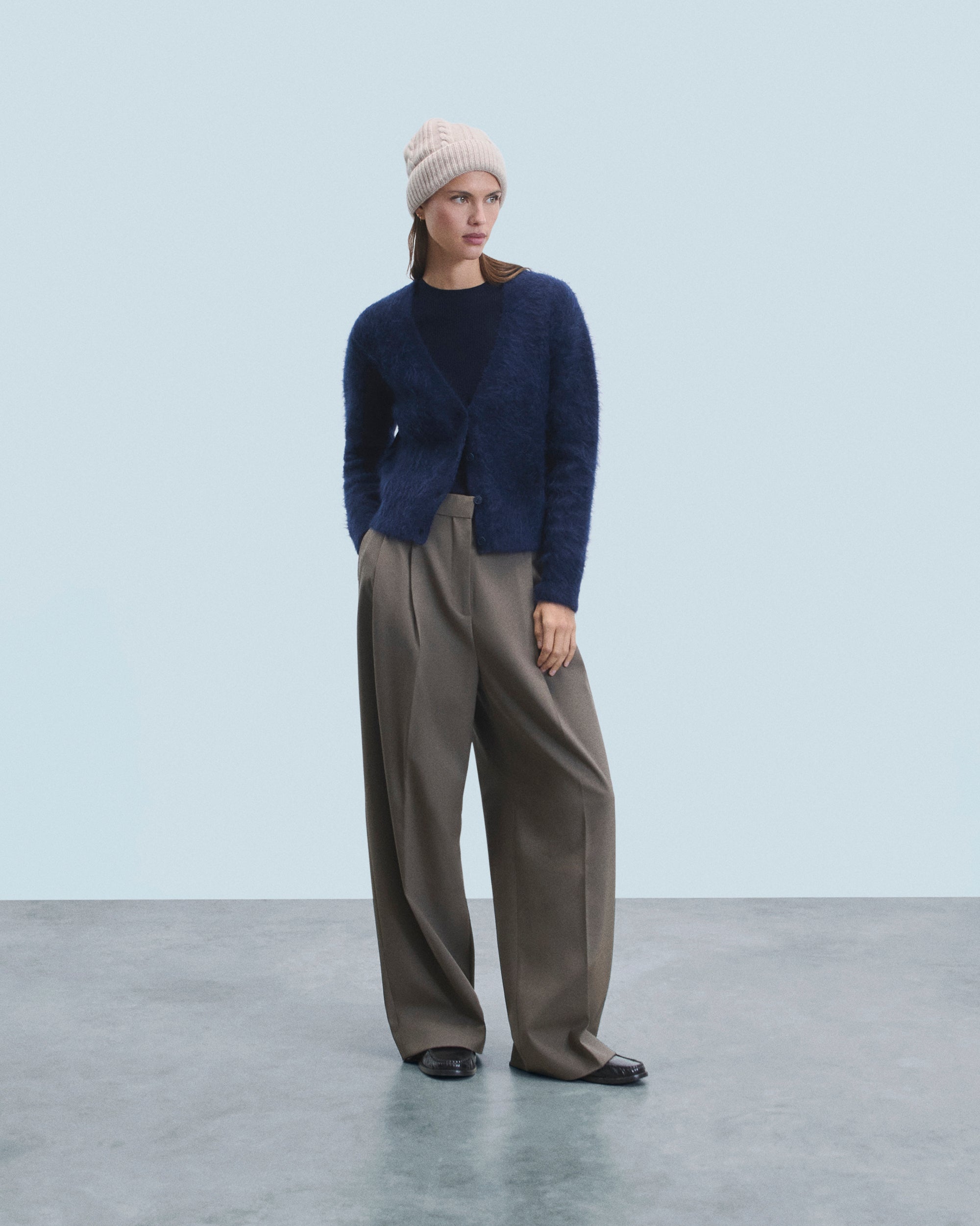 NAVY / NEW / QTY : 36 / Pull Cardigan Alpaga - Navy