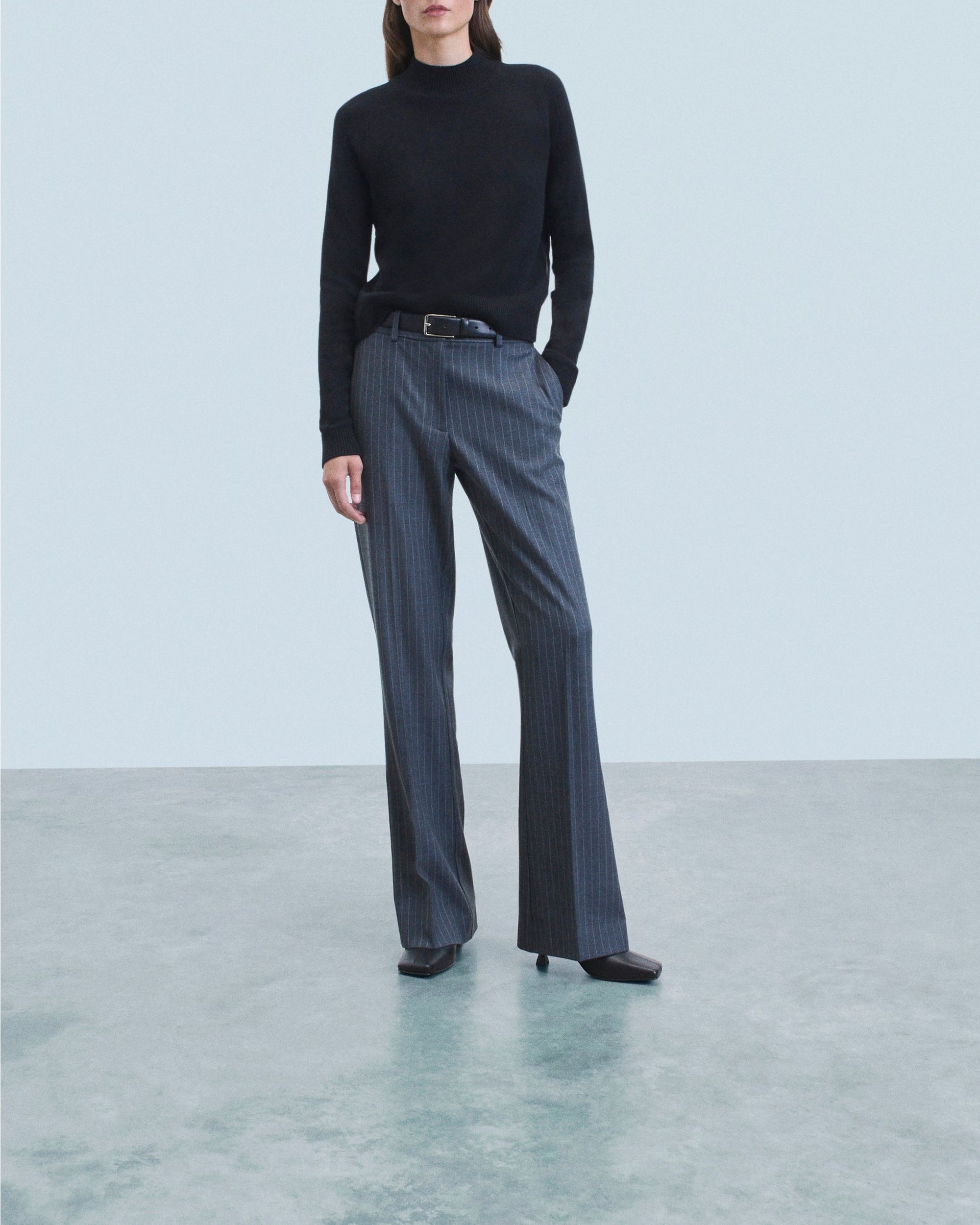 Cashmere stand-up collar jumper - Black