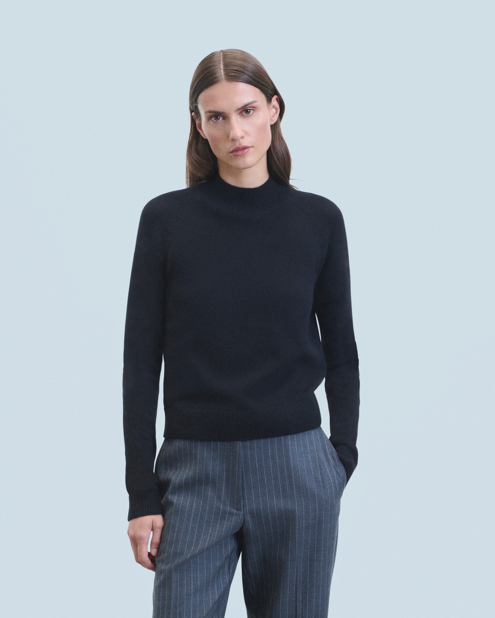 NOIR / NEW / QTY : 2 / Pull Col Montant Léger - Noir