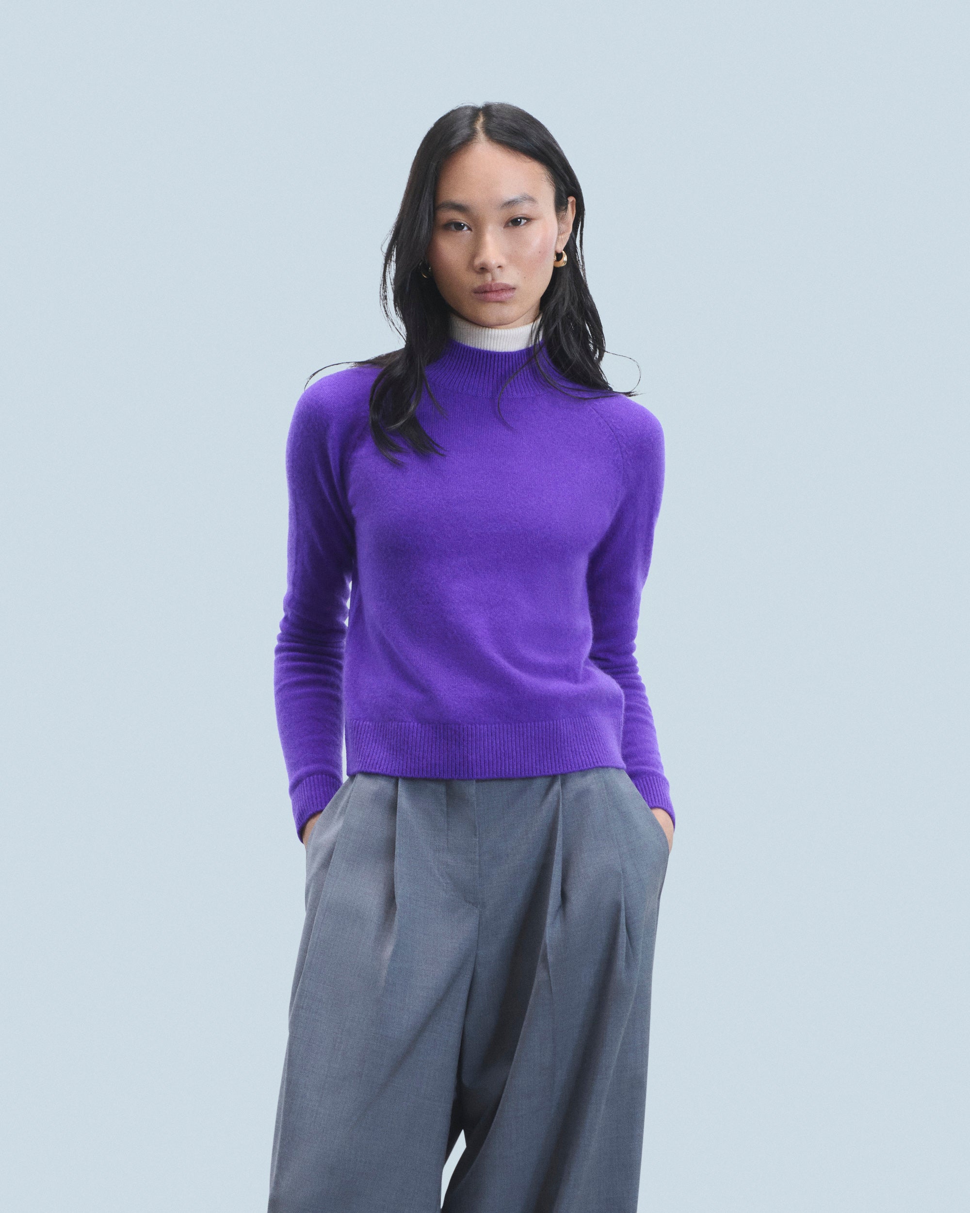 POP PURPLE / NEW / QTY : 10 / Pull Col Montant Léger - Pop Purple