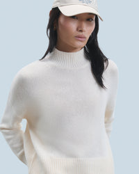 ECRU / NEW / QTY : 67 / Pull Col Montant Oversize - Ecru