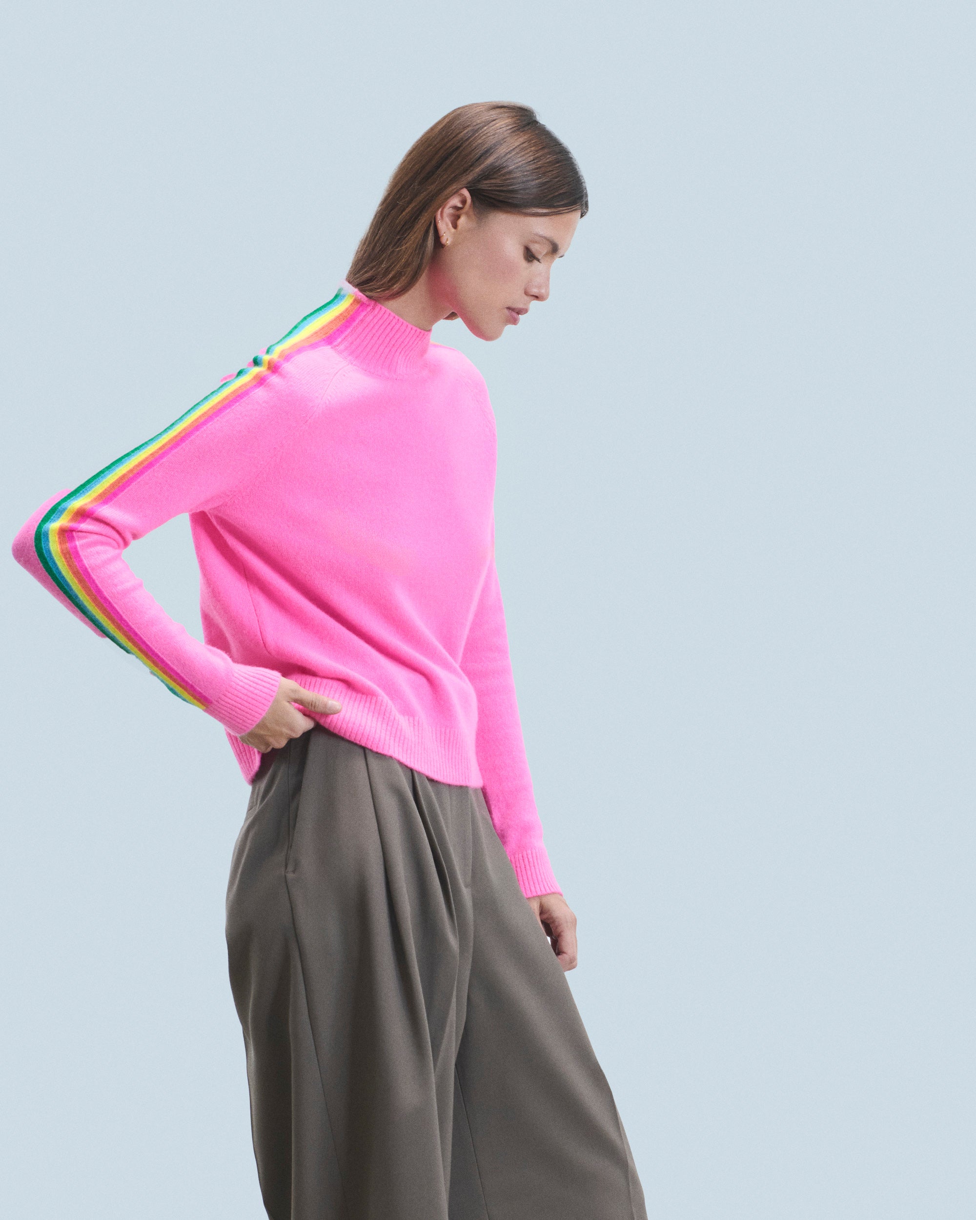 DREAMY PINK / NEW / QTY : 9 / Pull Col Montant Bandes Manches Multicolores Léger - Dreamy Pink