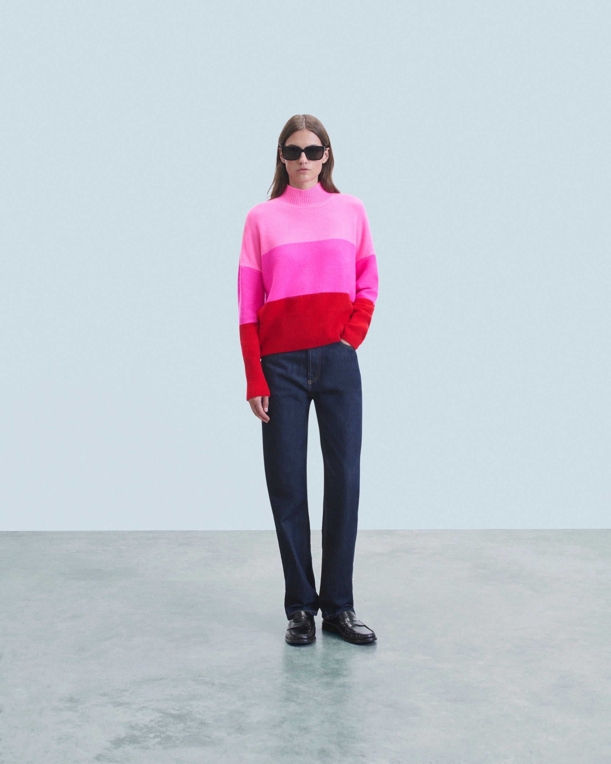 BRIGHT RED / NEW / QTY : 33 / Pull Col Montant - Bright Red