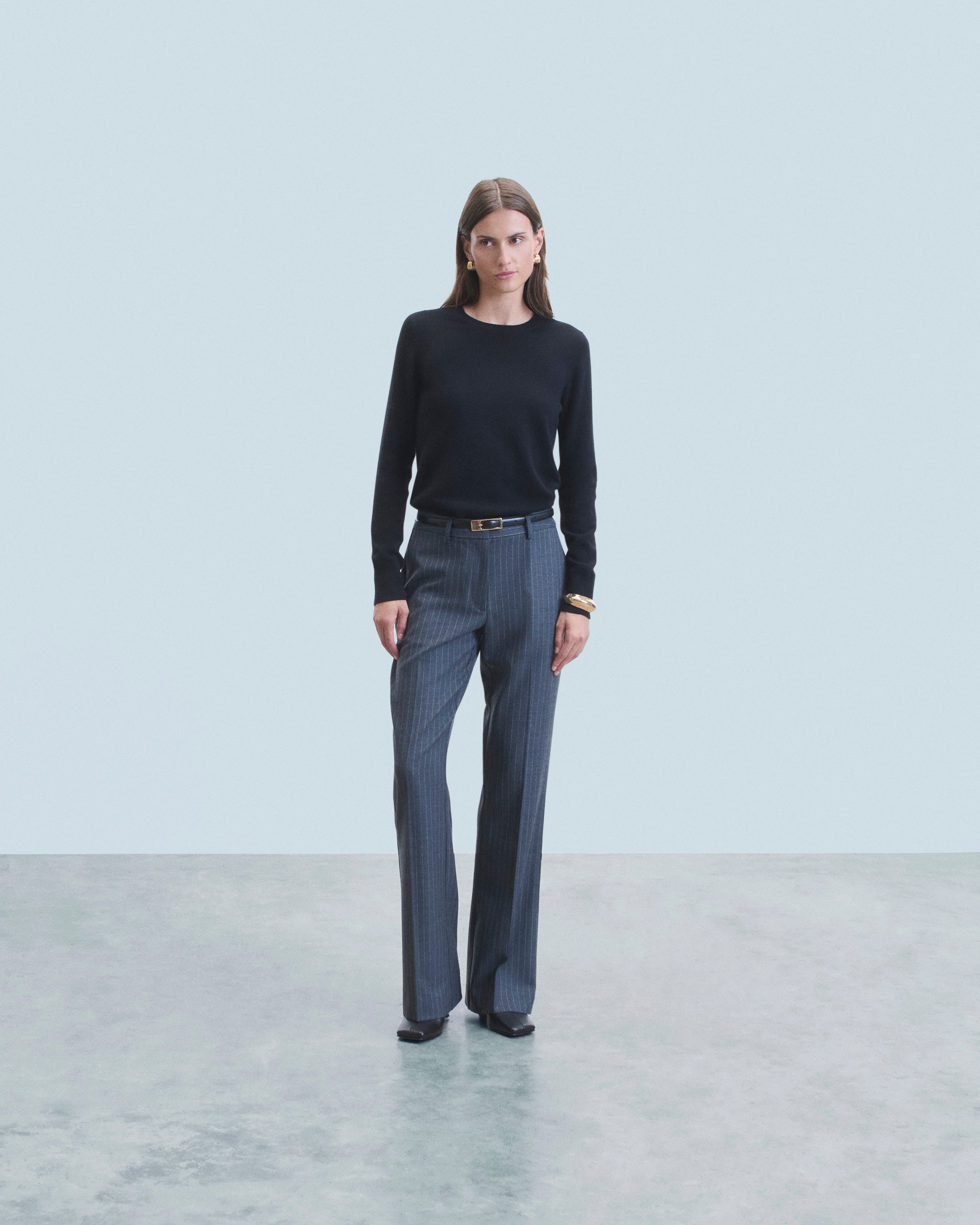 NOIR / NEW / QTY : 4 / Pull Col Rond Basique - Noir