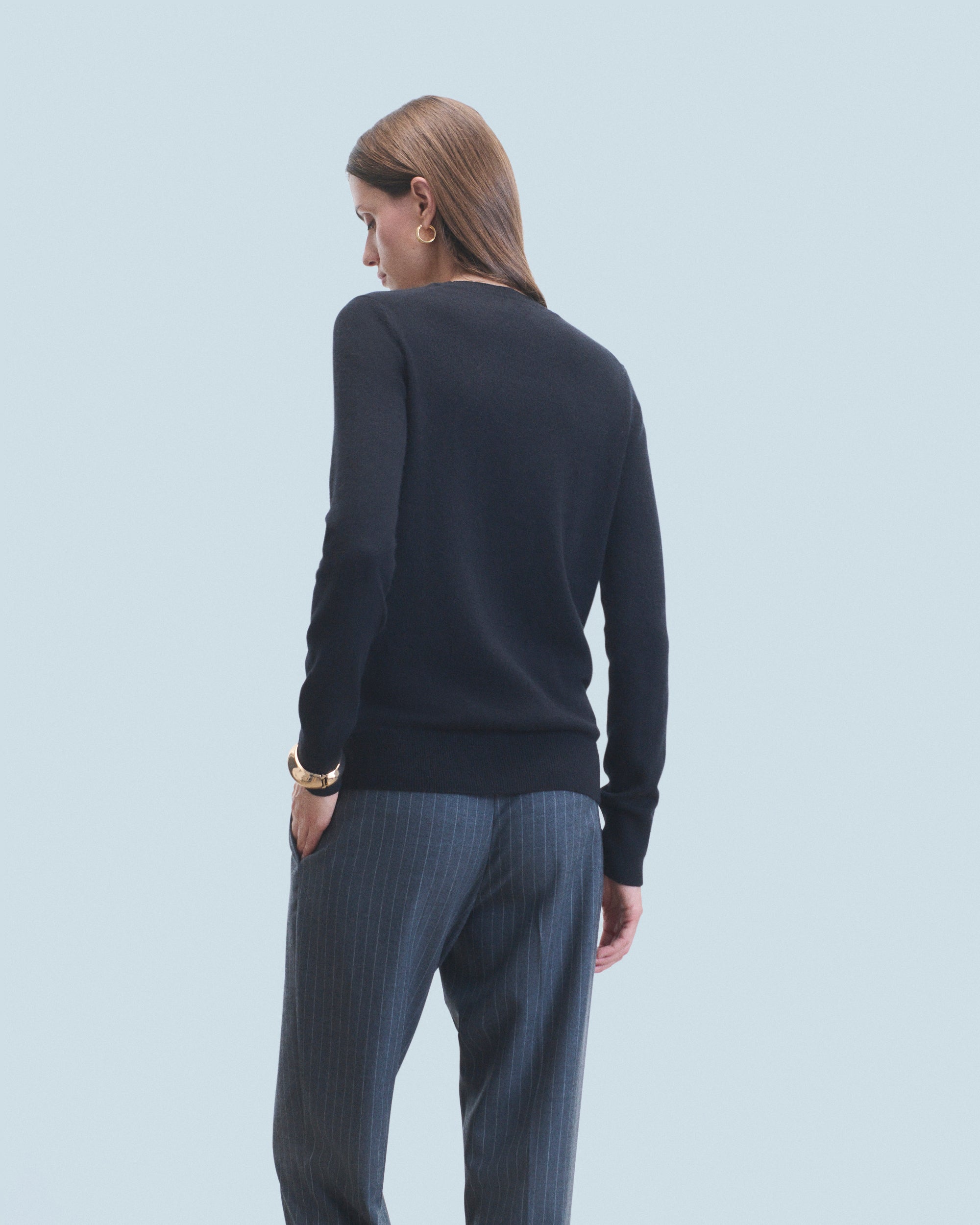 NOIR / NEW / QTY : 4 / Pull Col Rond Basique - Noir