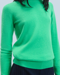 UTOPIC GREEN / NEW / QTY : 7 / Pull Col Rond Basique - Utopic Green