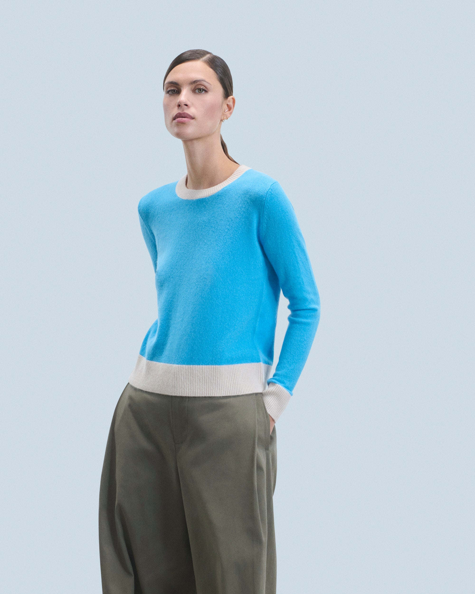 DREAMY BLUE / NEW / QTY : 4 / Pull Col Rond Bicolore Léger - Dreamy Blue