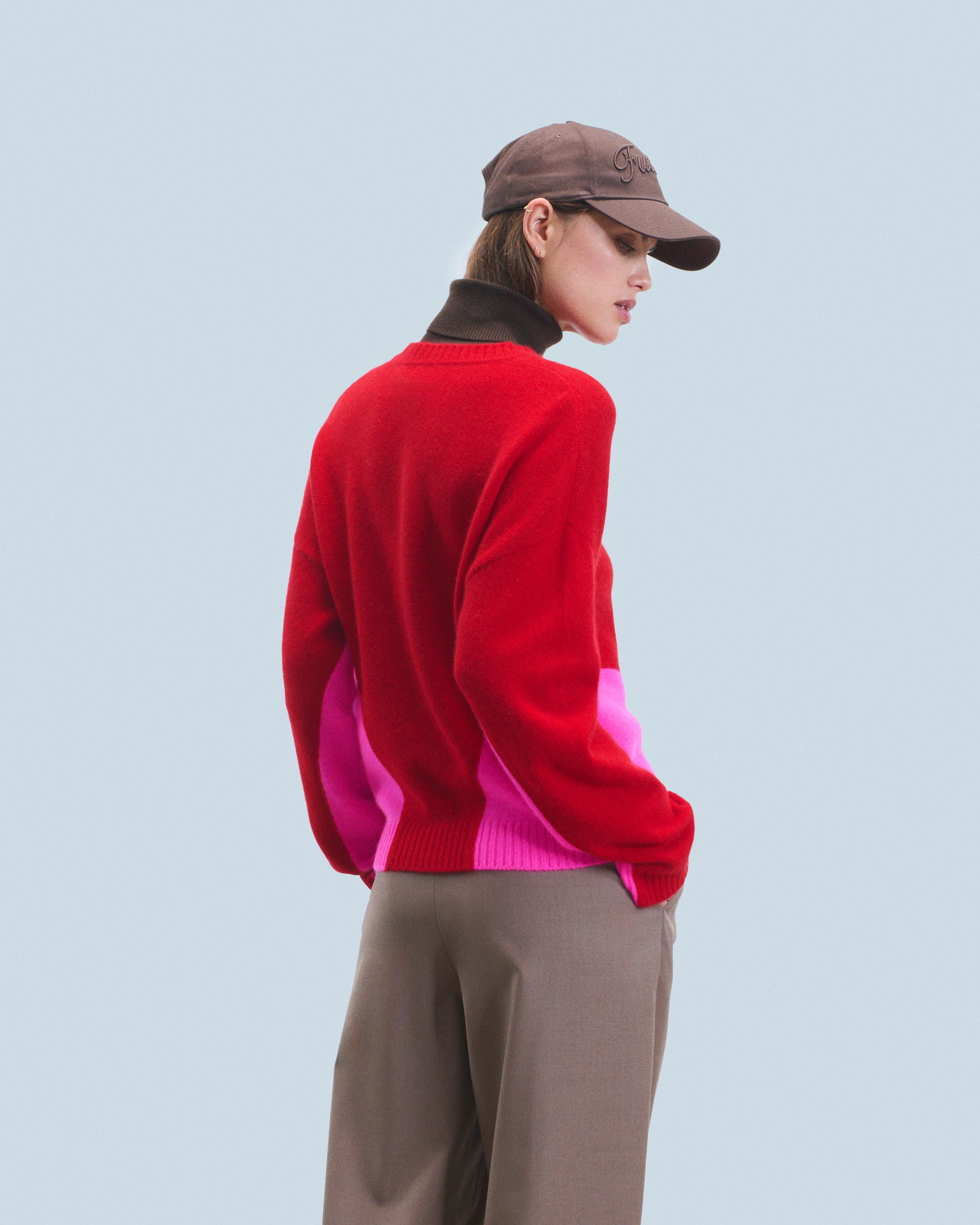 HOT RED / DJV / QTY : 0 / Pull Col Rond - Hot Red