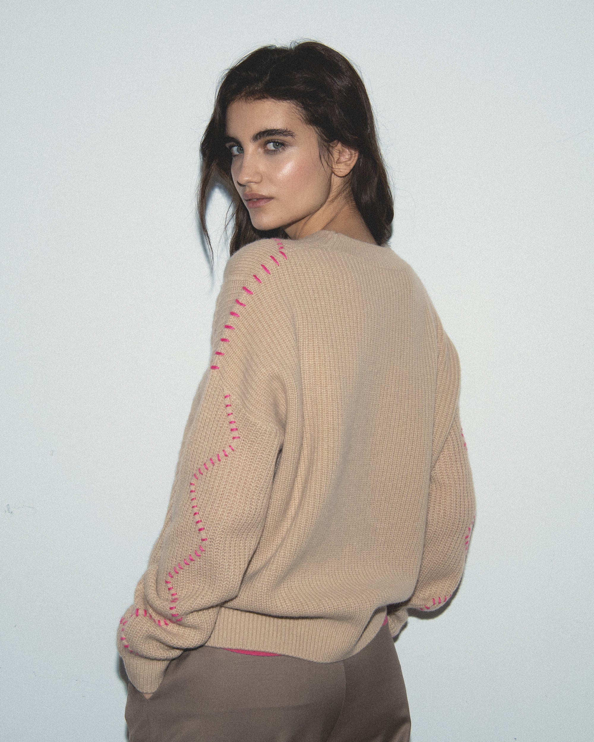 BEIGE / DJV / QTY : 26 / Pull Col Rond - Beige