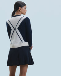 NAVY / NEW / QTY : 19 / Pull Col Rond - Navy