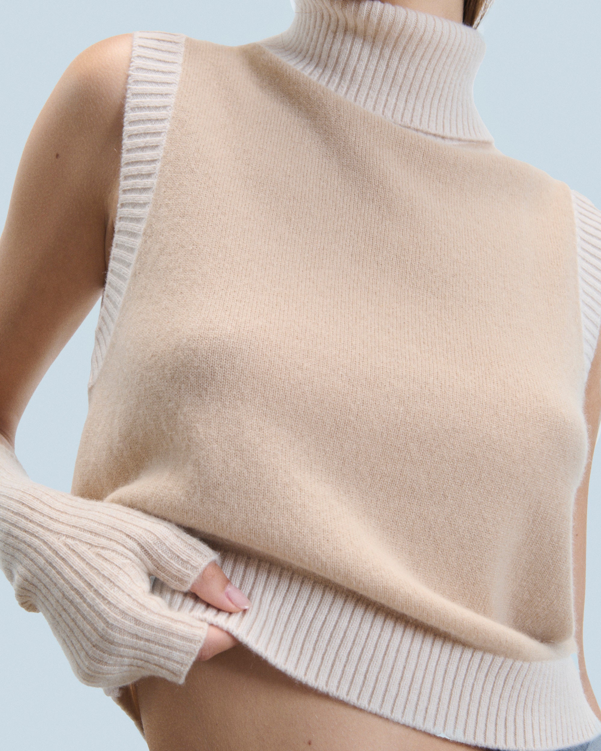 ZZ HORS LIGNE Pull sans manches en cachemire - Beige