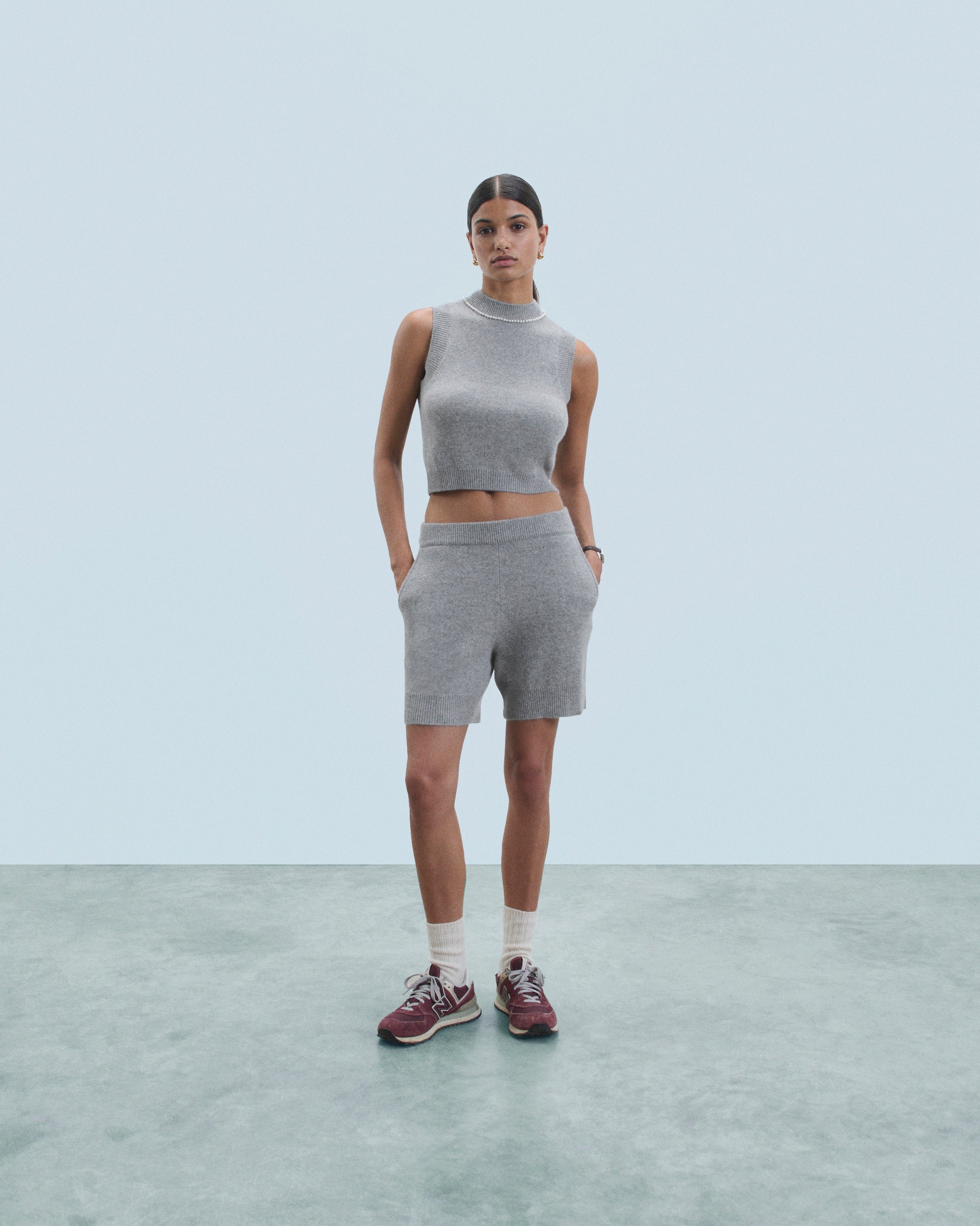 GRIS CHINE FONCE / DJV / QTY : 0 / Pull Sans Manche Perles à L'encolure - Gris Chine Fonce