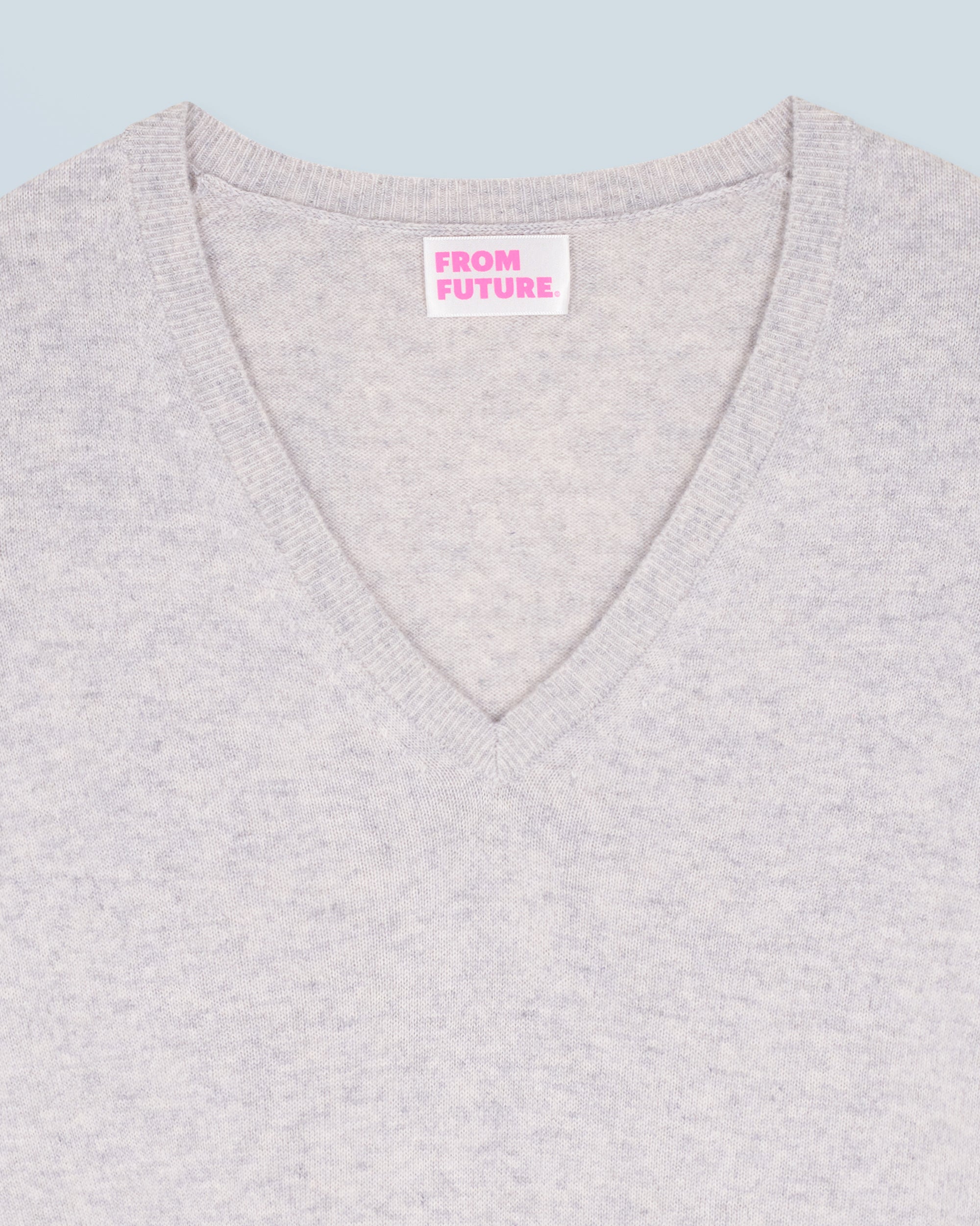 GRIS CHINE CLAIR / DJV / QTY : 2 / Pull Col V Basique - Gris Chine Clair