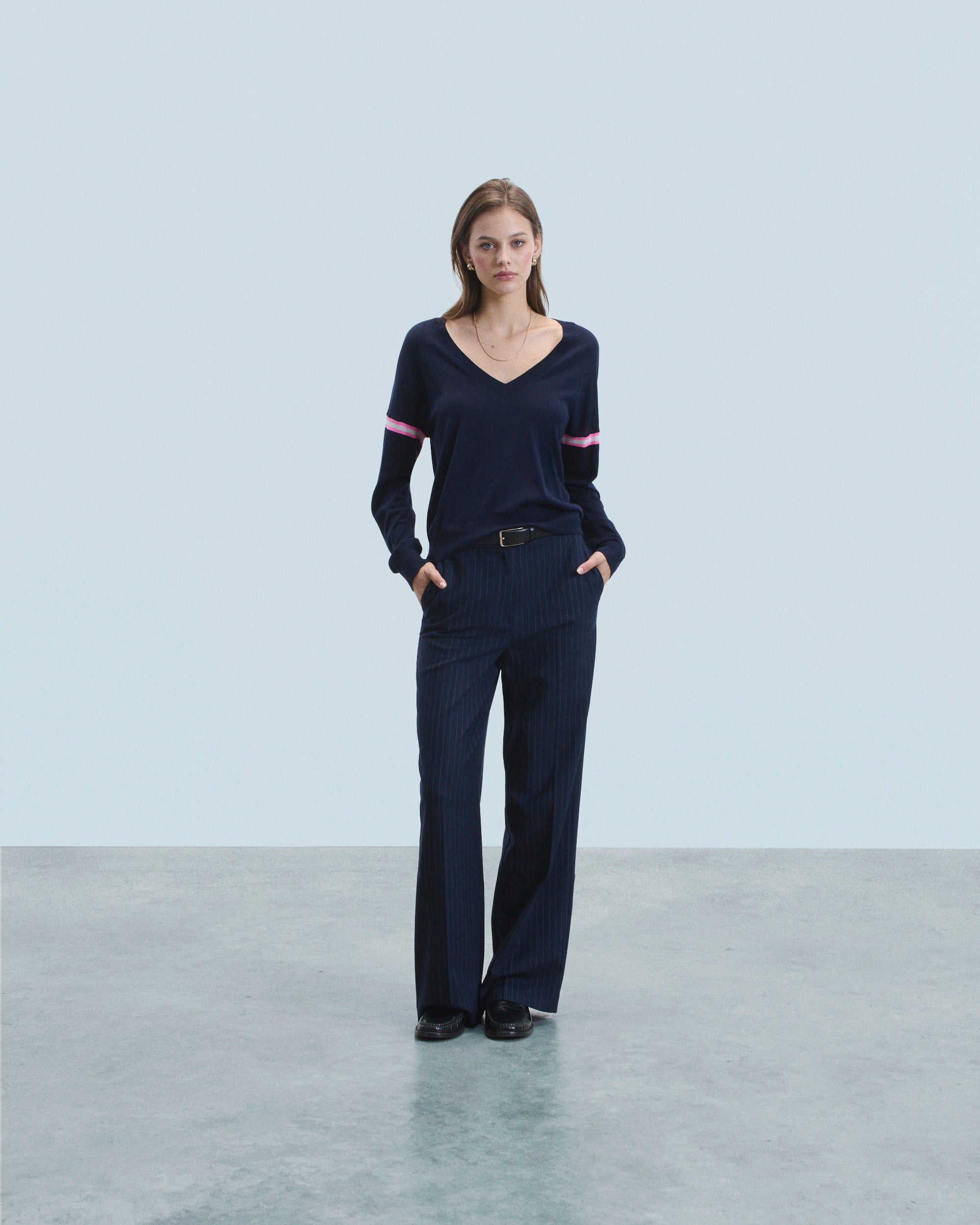 Y. ONLY PORTE / NAVY / NEW / QTY : 4 / Pull Col V - Navy