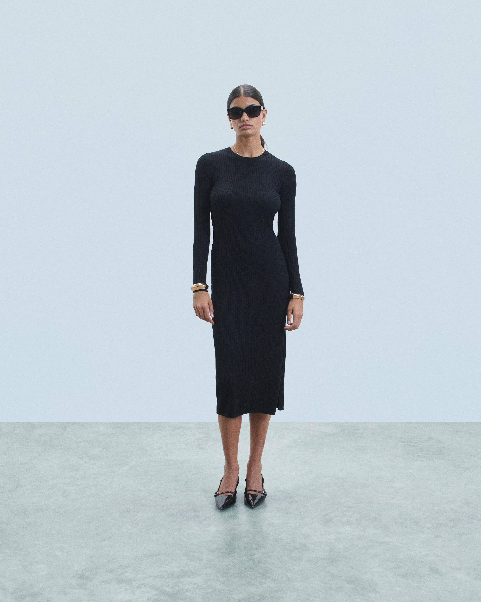 NOIR / NEW / QTY : 69 / Robe Longue Manche Longue à Cotes Fendue - Noir
