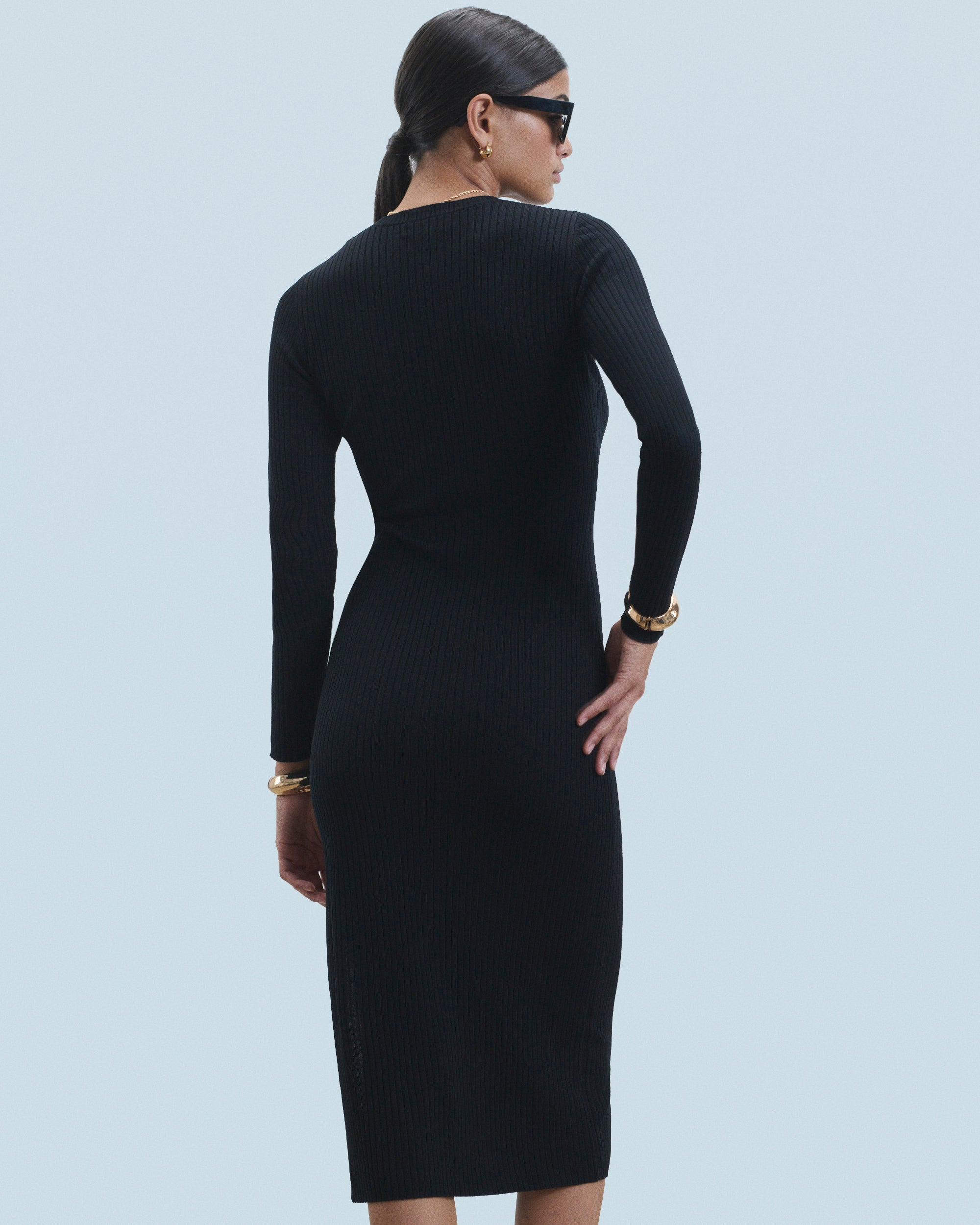 NOIR / NEW / QTY : 69 / Robe Longue Manche Longue à Cotes Fendue - Noir