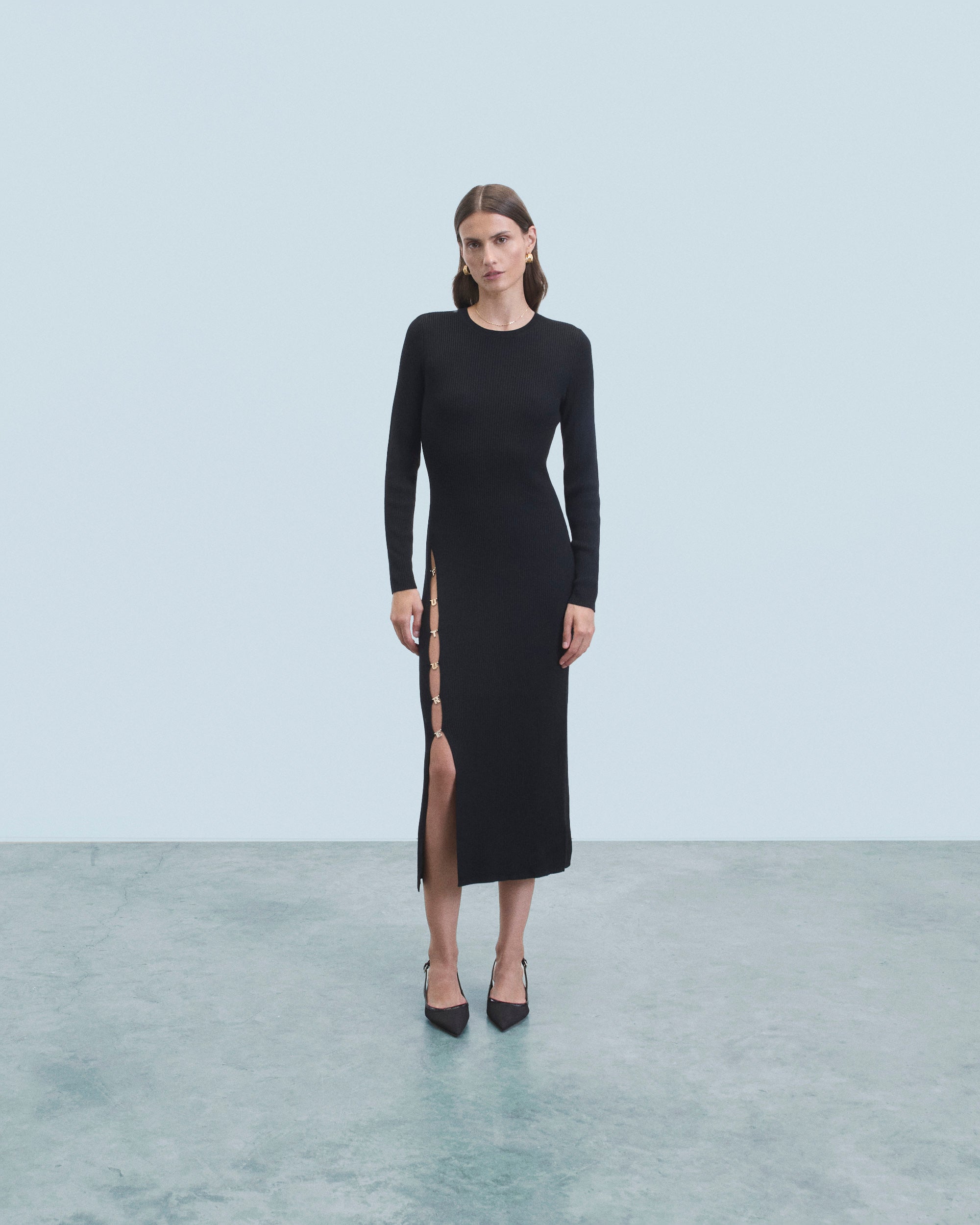 Y. ONLY PORTE / NOIR / NEW / QTY : 25 / Robe Longue Manches Longues - Noir