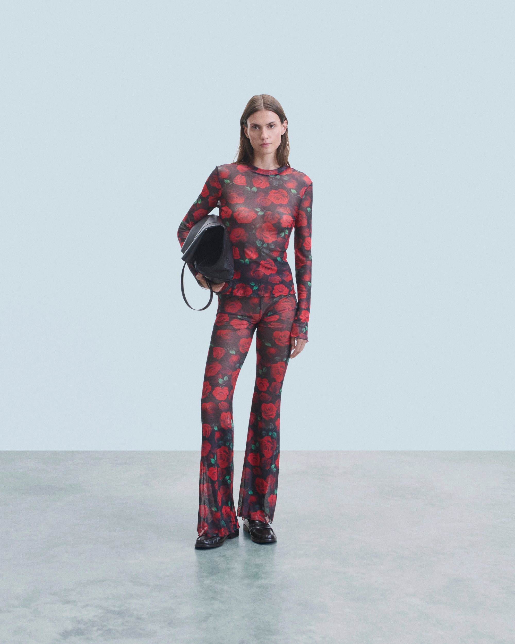 Y. ONLY PORTE / PASSIONATE ROSES / NEW / QTY : 32 / Top Manches Longues Mesh - Passionate Roses