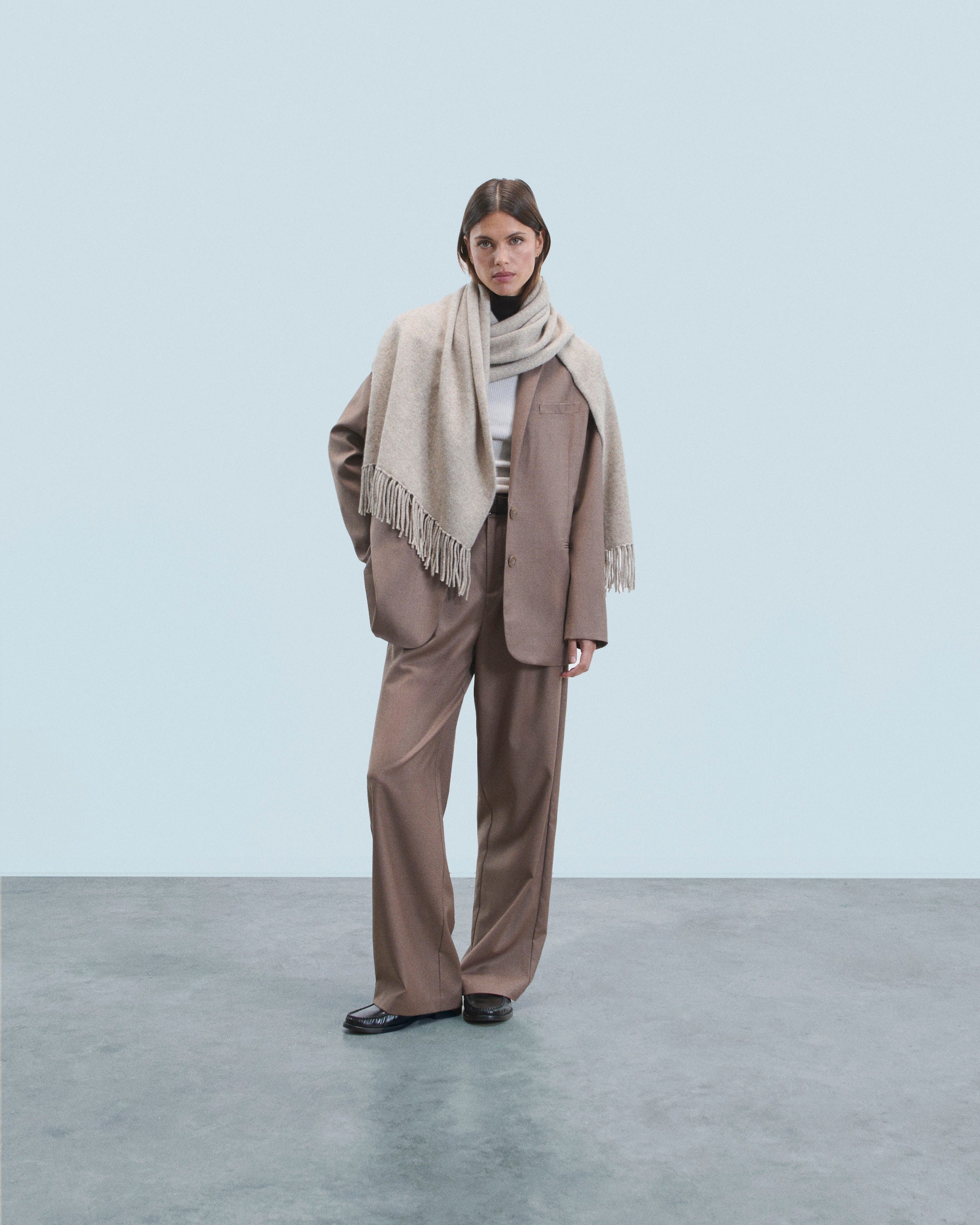 TAUPE / NEW / QTY : 160 / Veste Blazer Tailoring - Taupe