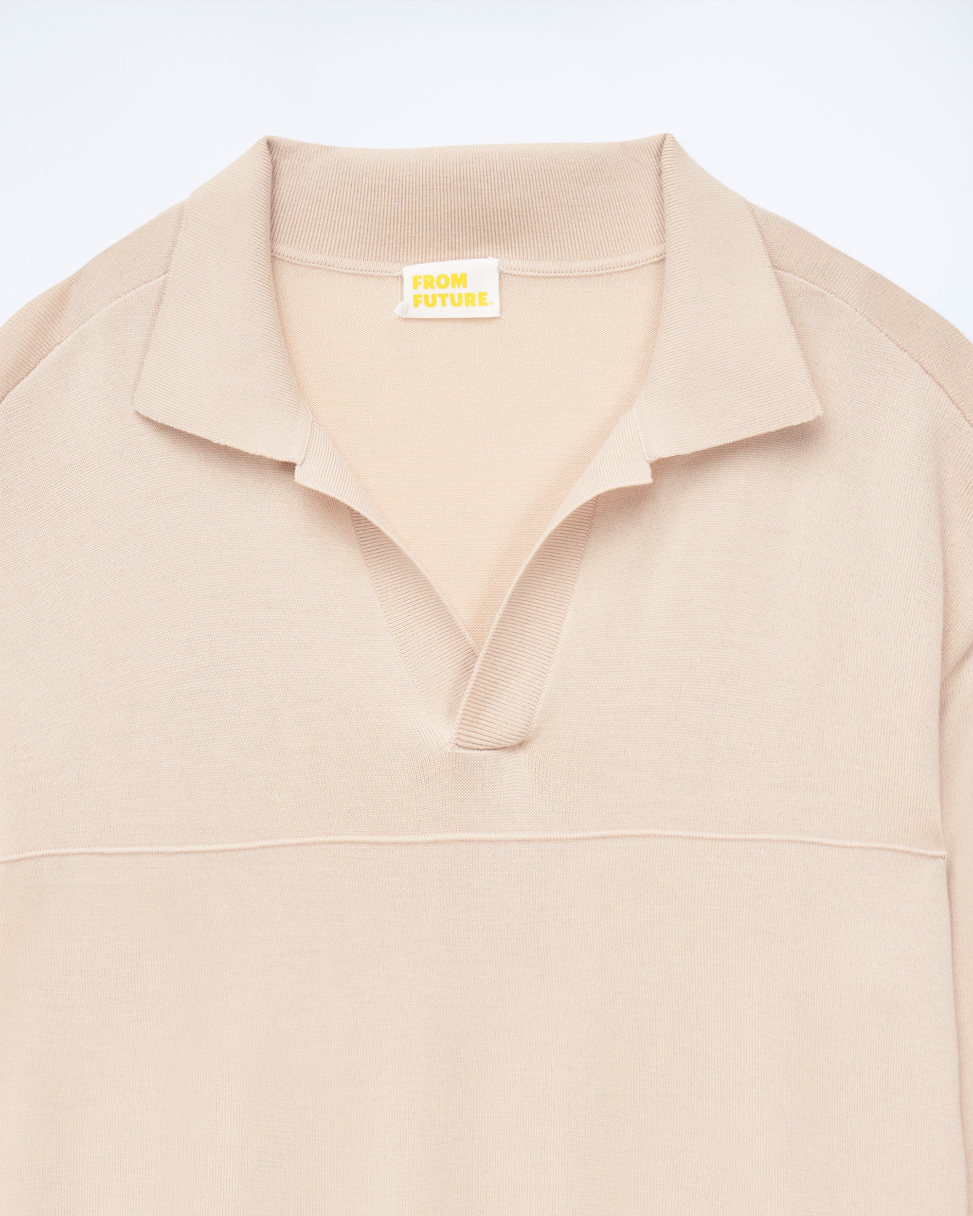LIGHT BEIGE / NEW / QTY : 41 / Pull Col Polo - Light Beige