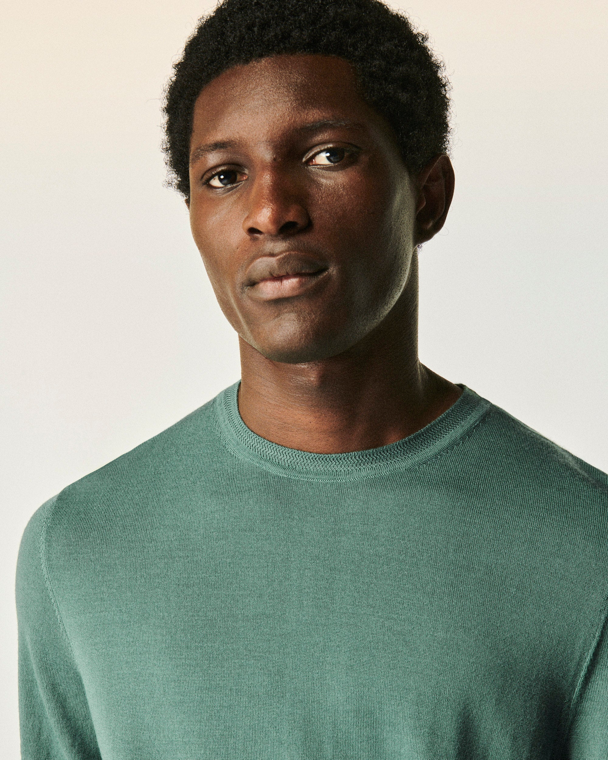 WASHED GREEN / NEW / QTY : 6 / Pull Col Rond Manches Courtes - Washed Green