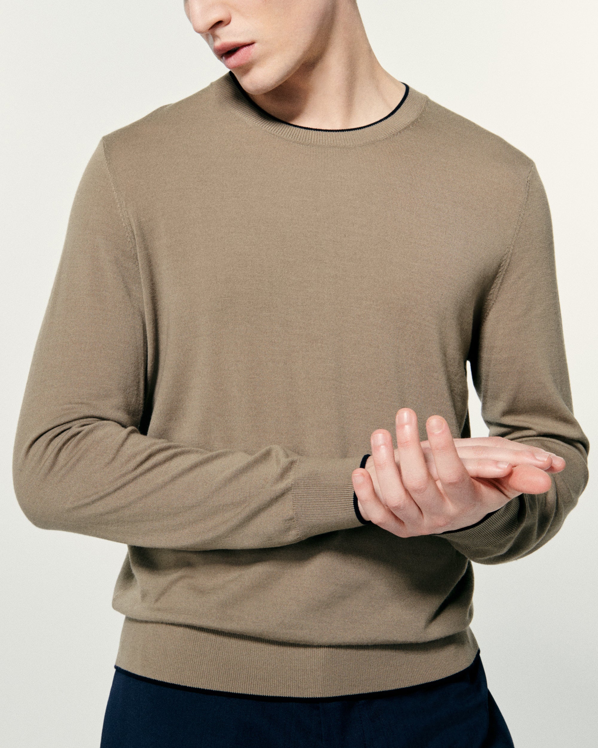 TROPICAL TAUPE / NEW / QTY : 11 / Pull Col Rond - Tropical Taupe