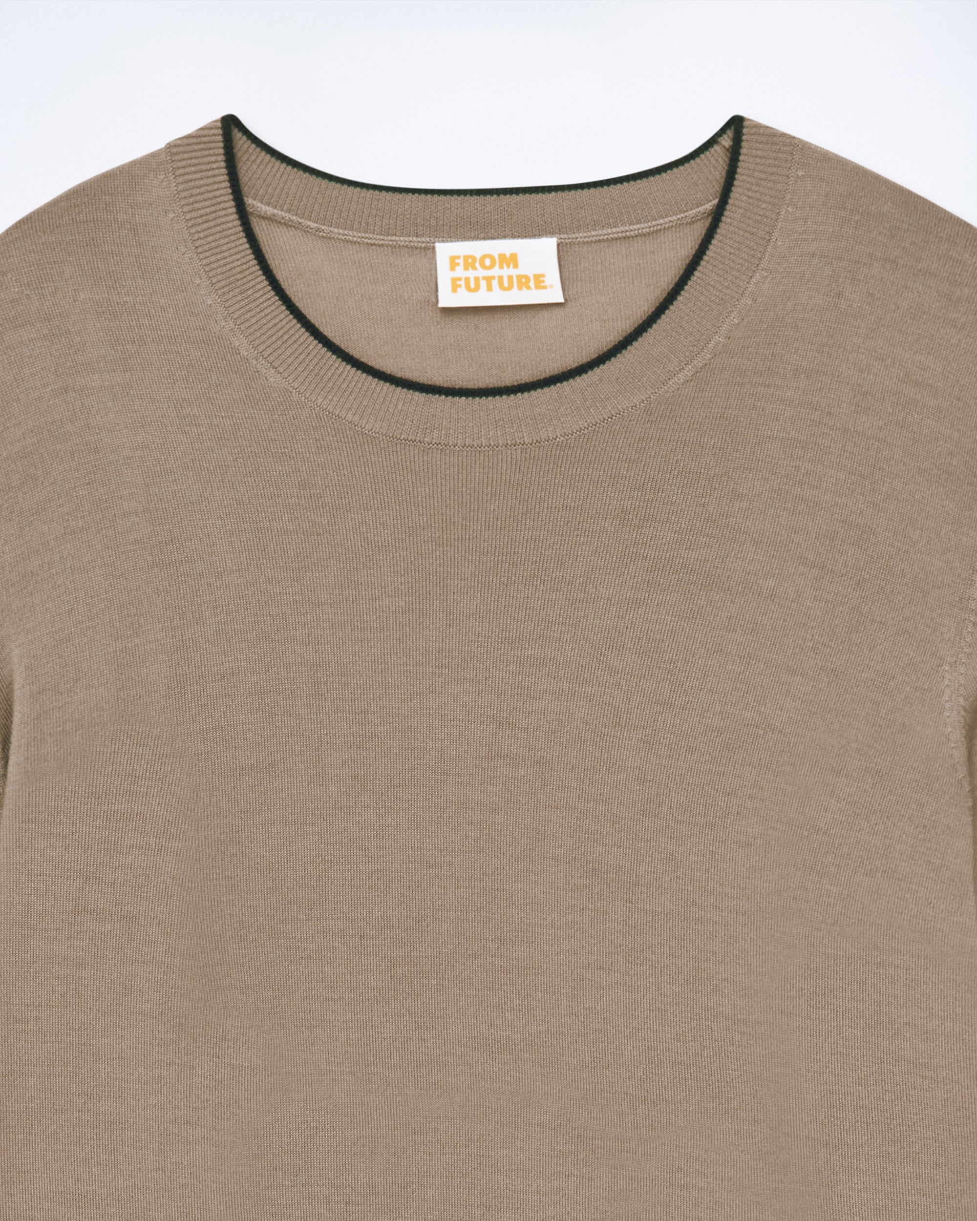 TROPICAL TAUPE / NEW / QTY : 11 / Pull Col Rond - Tropical Taupe