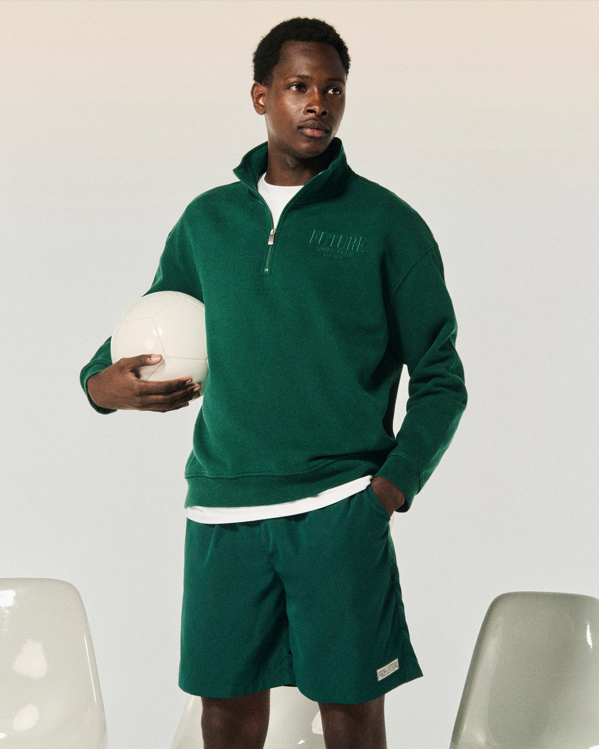 COLLEGE GREEN / NEW / QTY : 9 / Sweatshirt Col Camionneur Future Ton Sur Ton - College Green