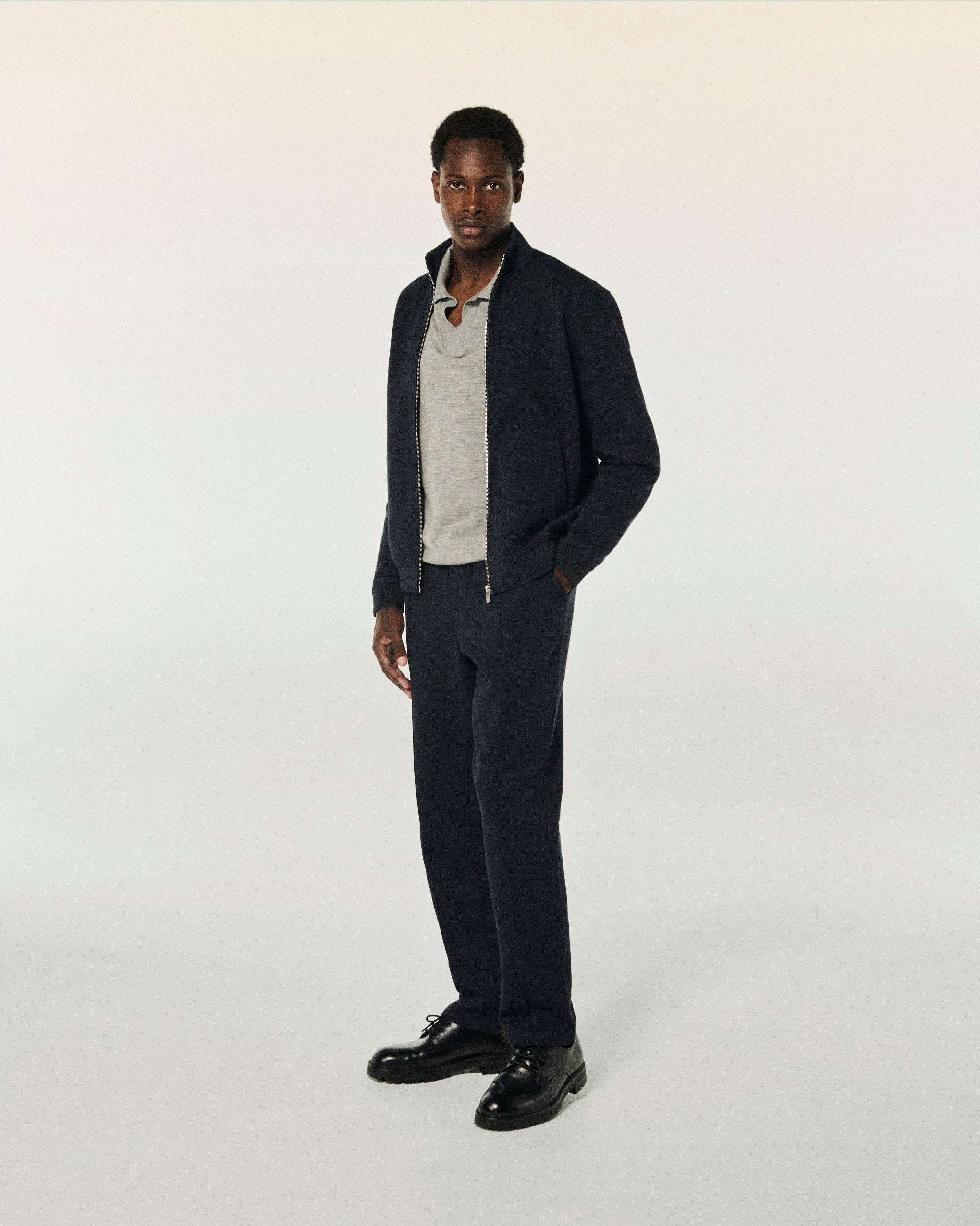 NAVY / NEW / QTY : 3 / Sweatshirt Gilet - Navy