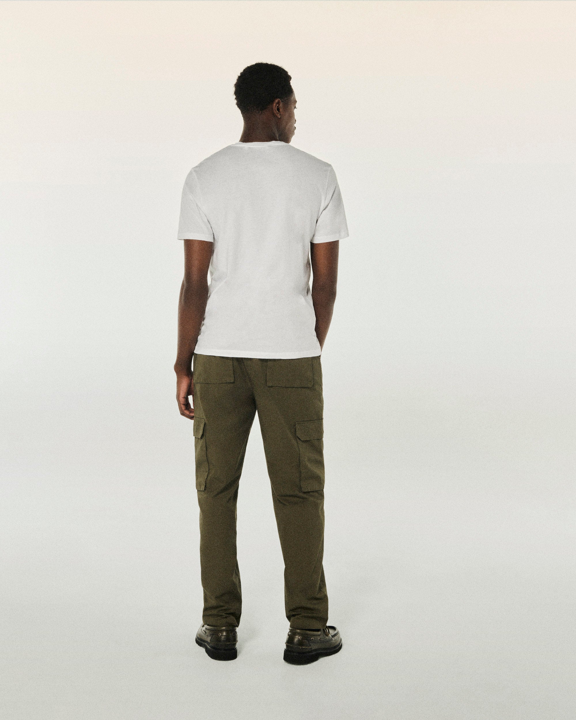 Y. ONLY PORTE / BLANC / NEW / QTY : 41 / T-shirt Col V Manches Courtes - Blanc