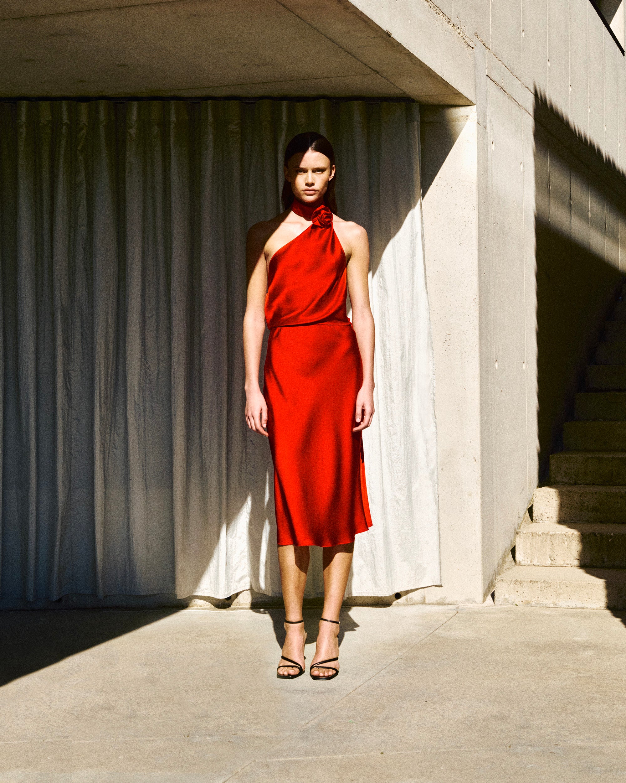 RED / NEW / QTY : 10 / Jupe Mi Longue Gina - Red