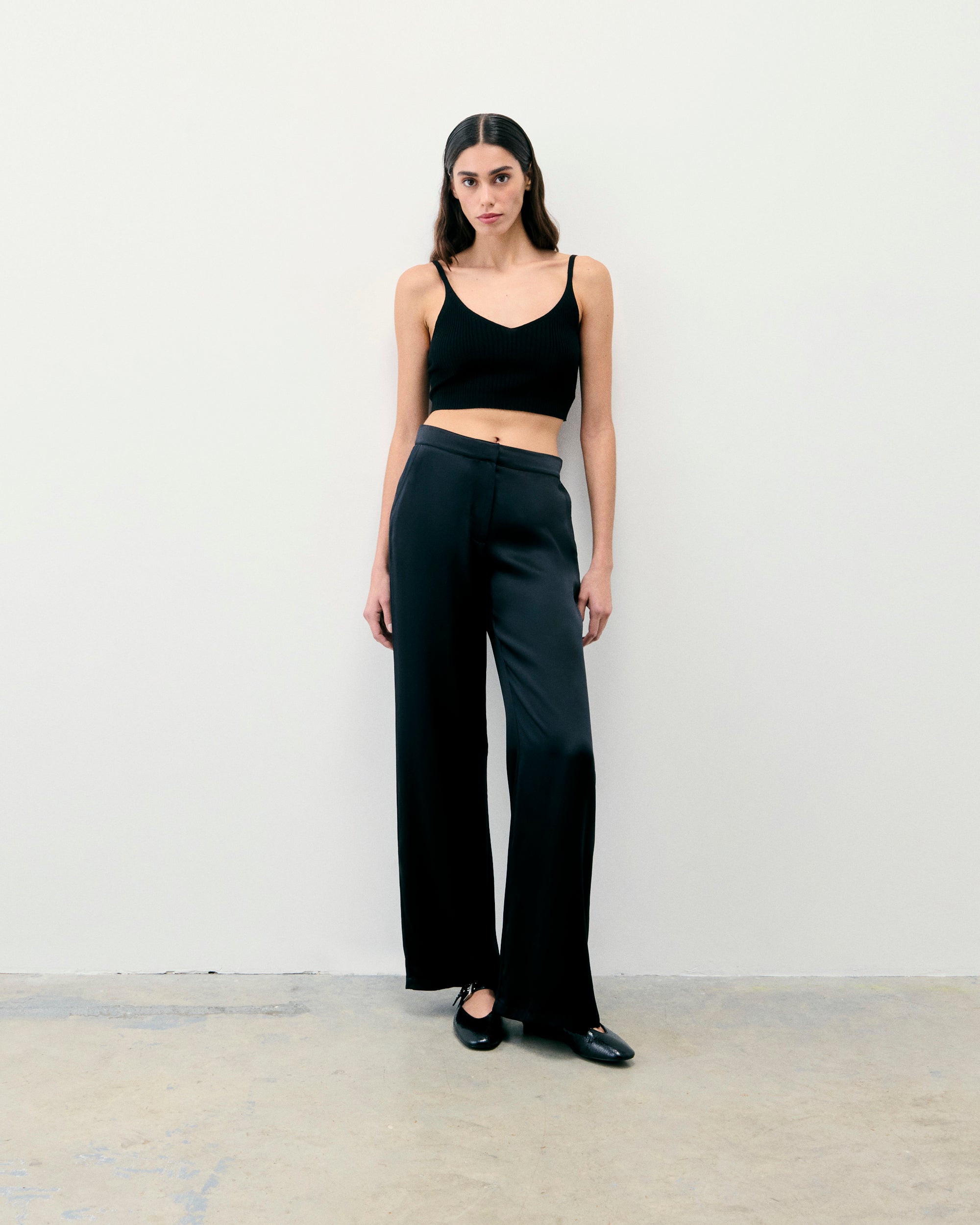 NOIR / NEW / QTY : 4 / Pantalon Large - Noir