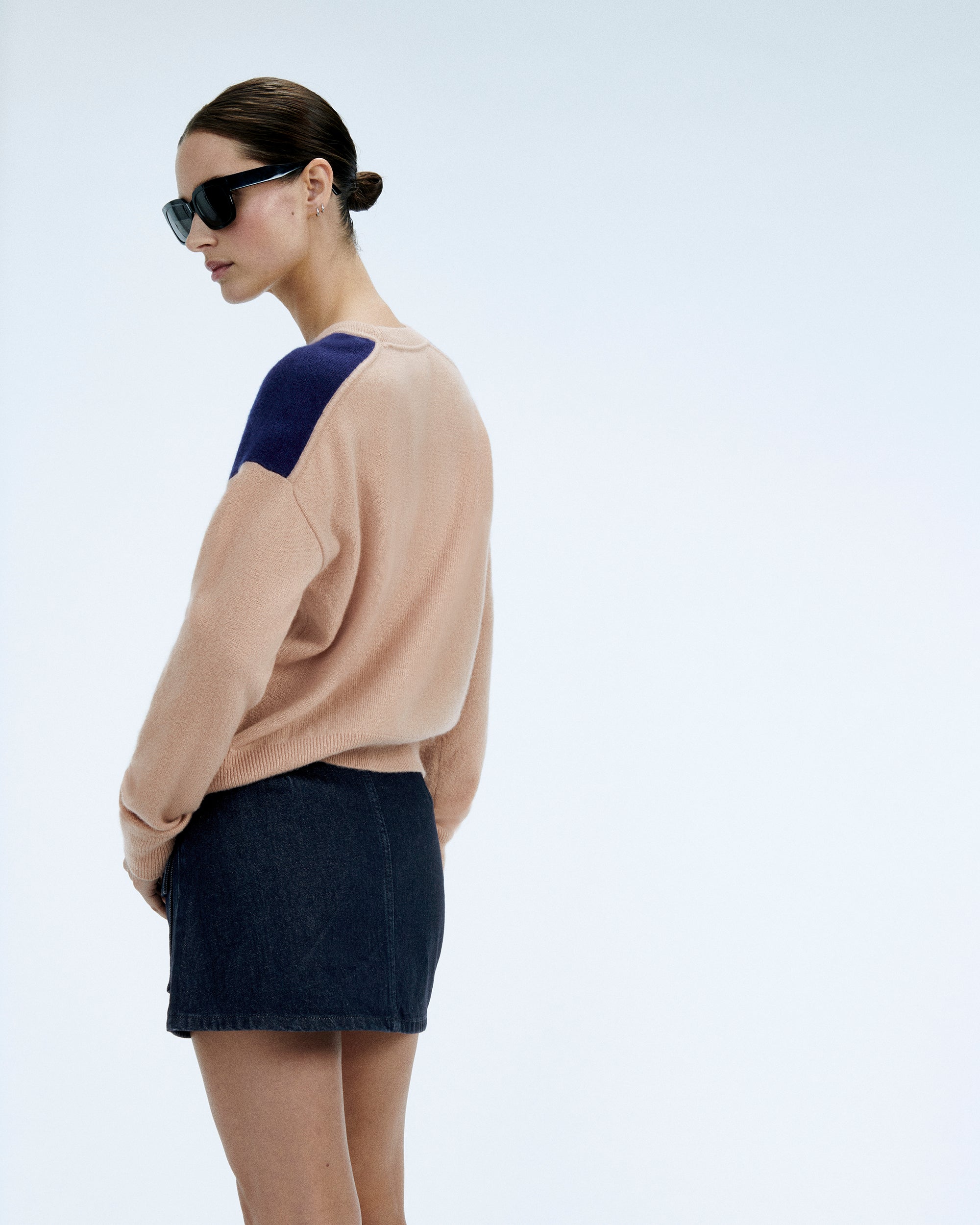 Y. ONLY PORTE / TROPICAL CAMEL / NEW / QTY : 1 / Pull Col Rond Bicolore et Broderie - Tropical Camel