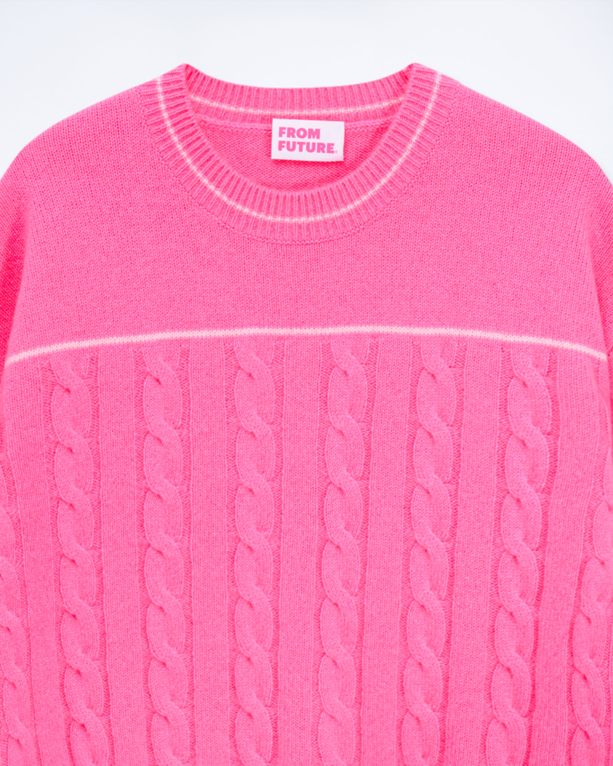 MAGIC PINK / NEW / QTY : 3 / Pull Col Rond Torsades Future - Magic Pink