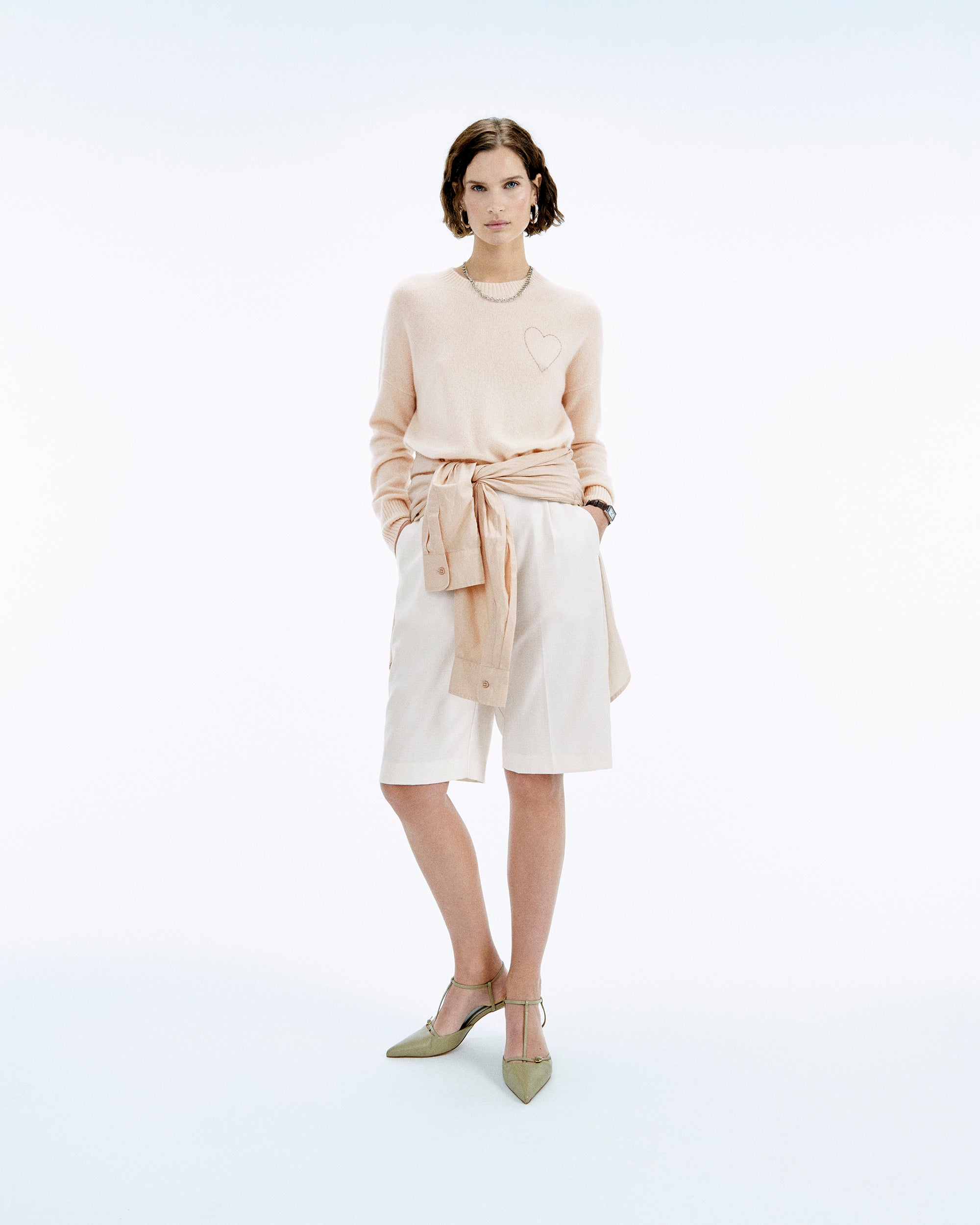Y. ONLY PORTE / LIGHT BEIGE / NEW / QTY : 1 / Pull Col Rond Coeur Brodé - Light Beige