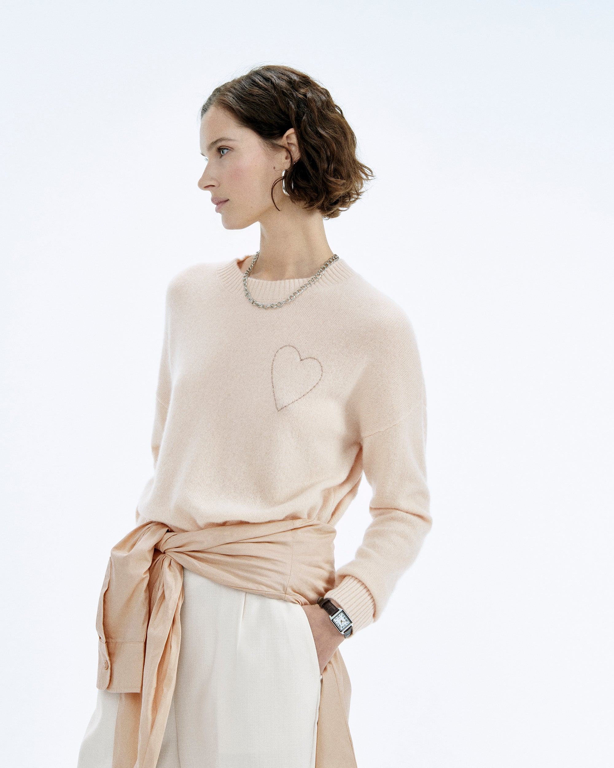 Y. ONLY PORTE / LIGHT BEIGE / NEW / QTY : 1 / Pull Col Rond Coeur Brodé - Light Beige