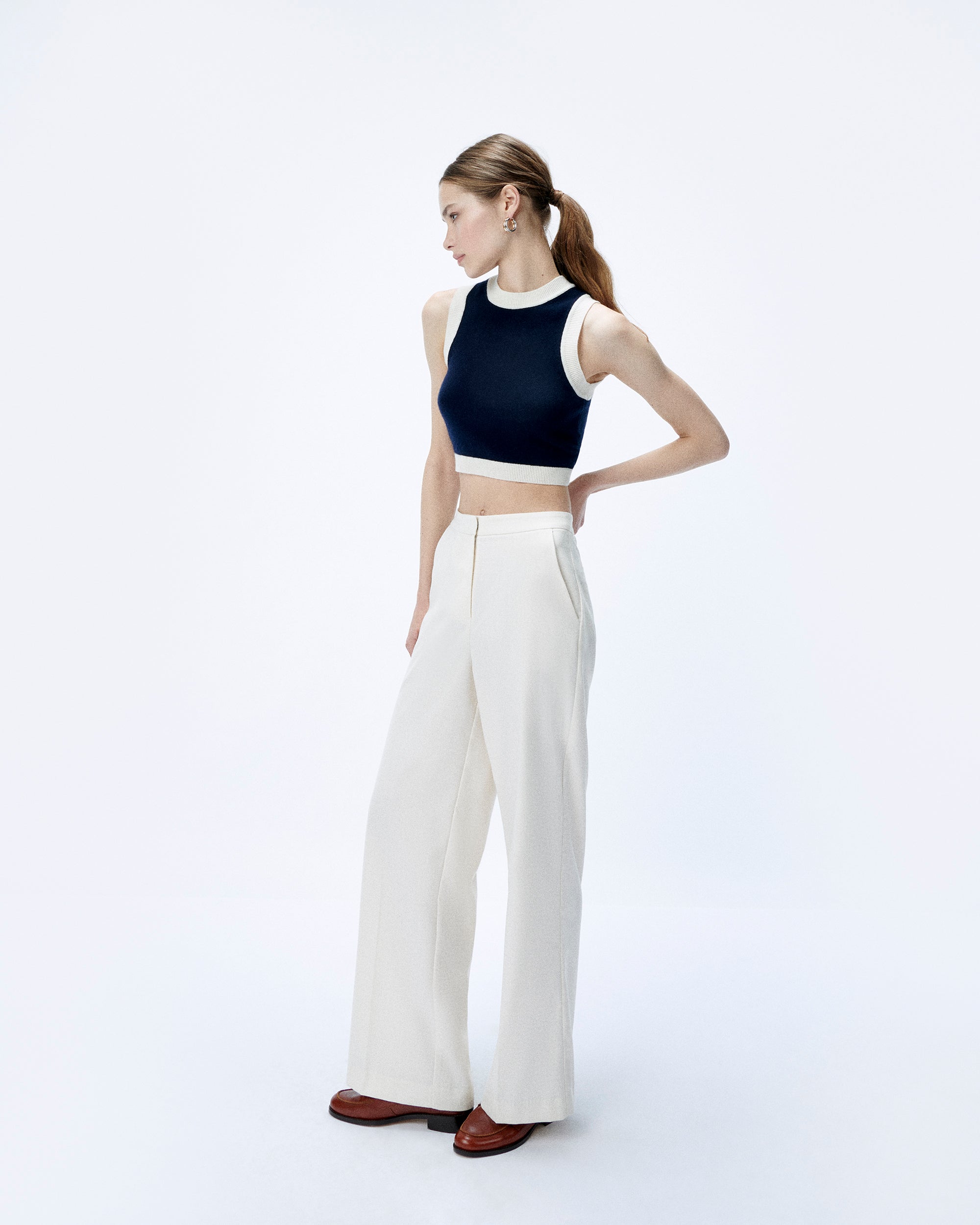 NAVY / NEW / QTY : 1 / Pull Sans Manche Bicolore - Navy